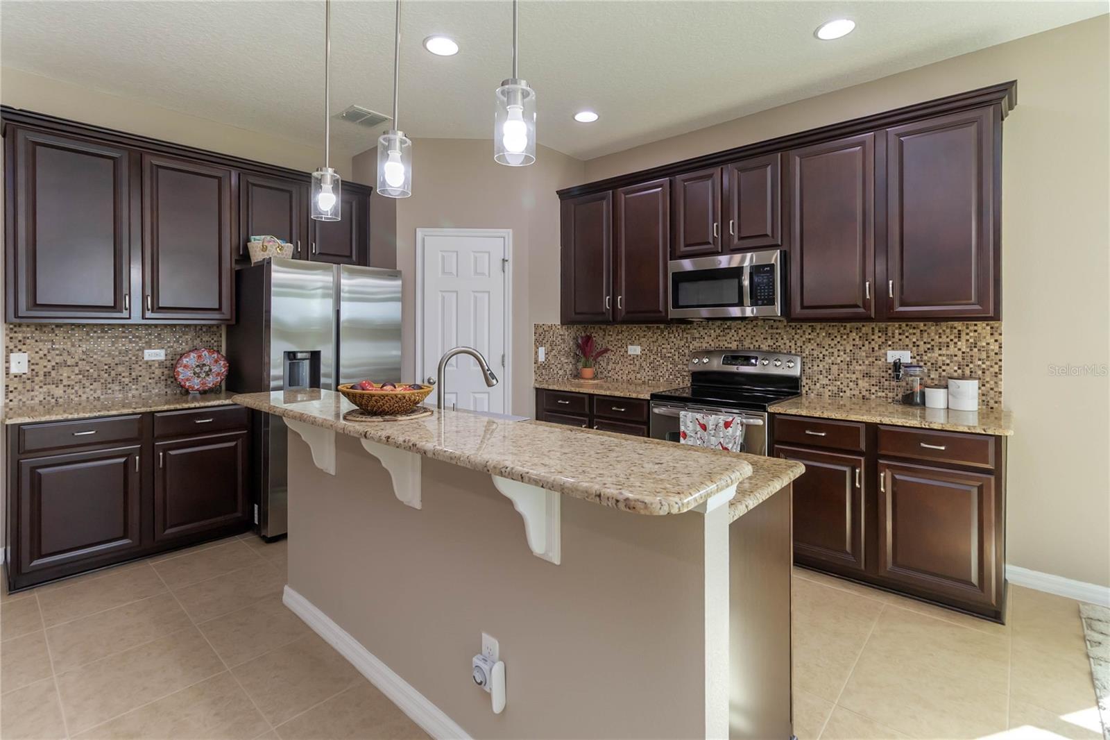 Image 8 of 34 For 832 Eagle Vista Way