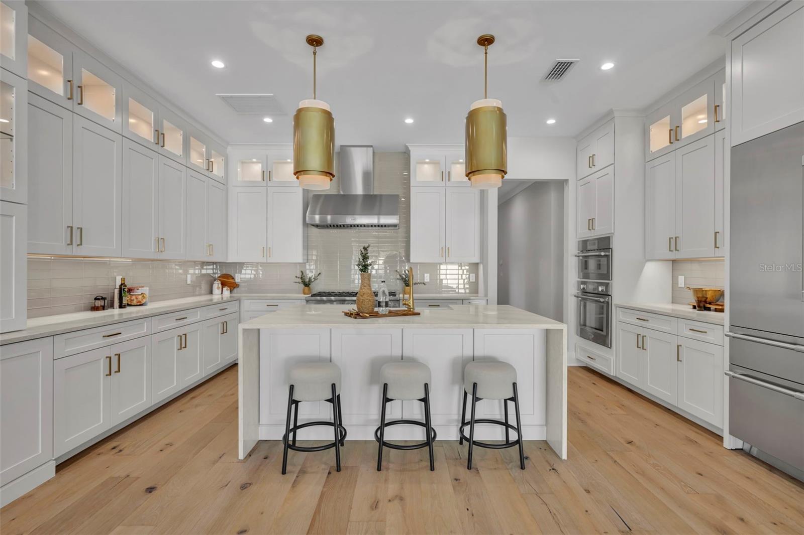 Image 12 of 41 For 1661 Palm Avenue