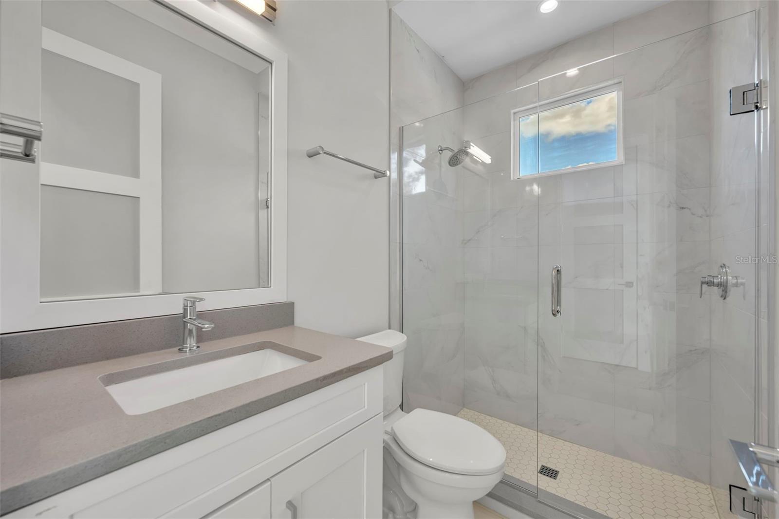 Image 27 of 41 For 1661 Palm Avenue