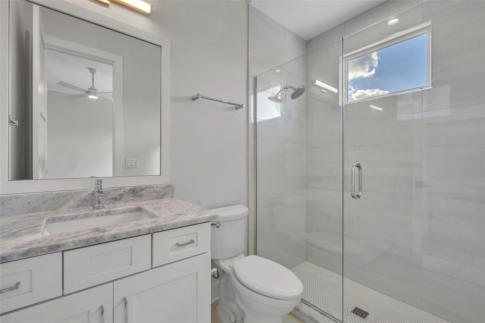 Image 29 of 41 For 1661 Palm Avenue