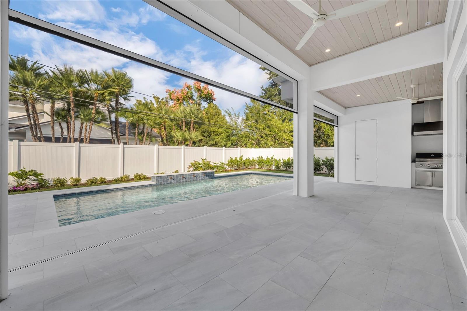 Image 34 of 41 For 1661 Palm Avenue