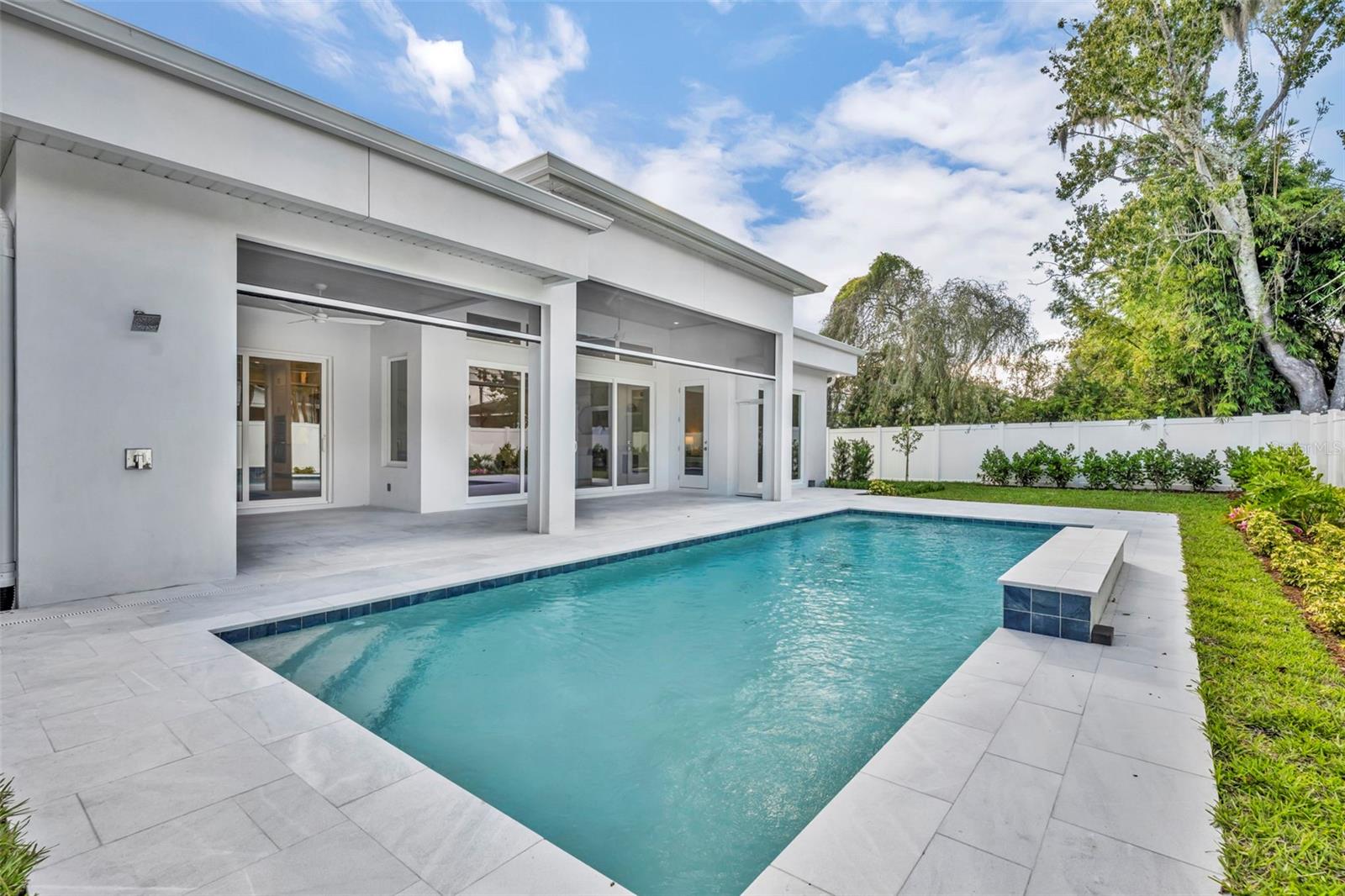 Image 37 of 41 For 1661 Palm Avenue