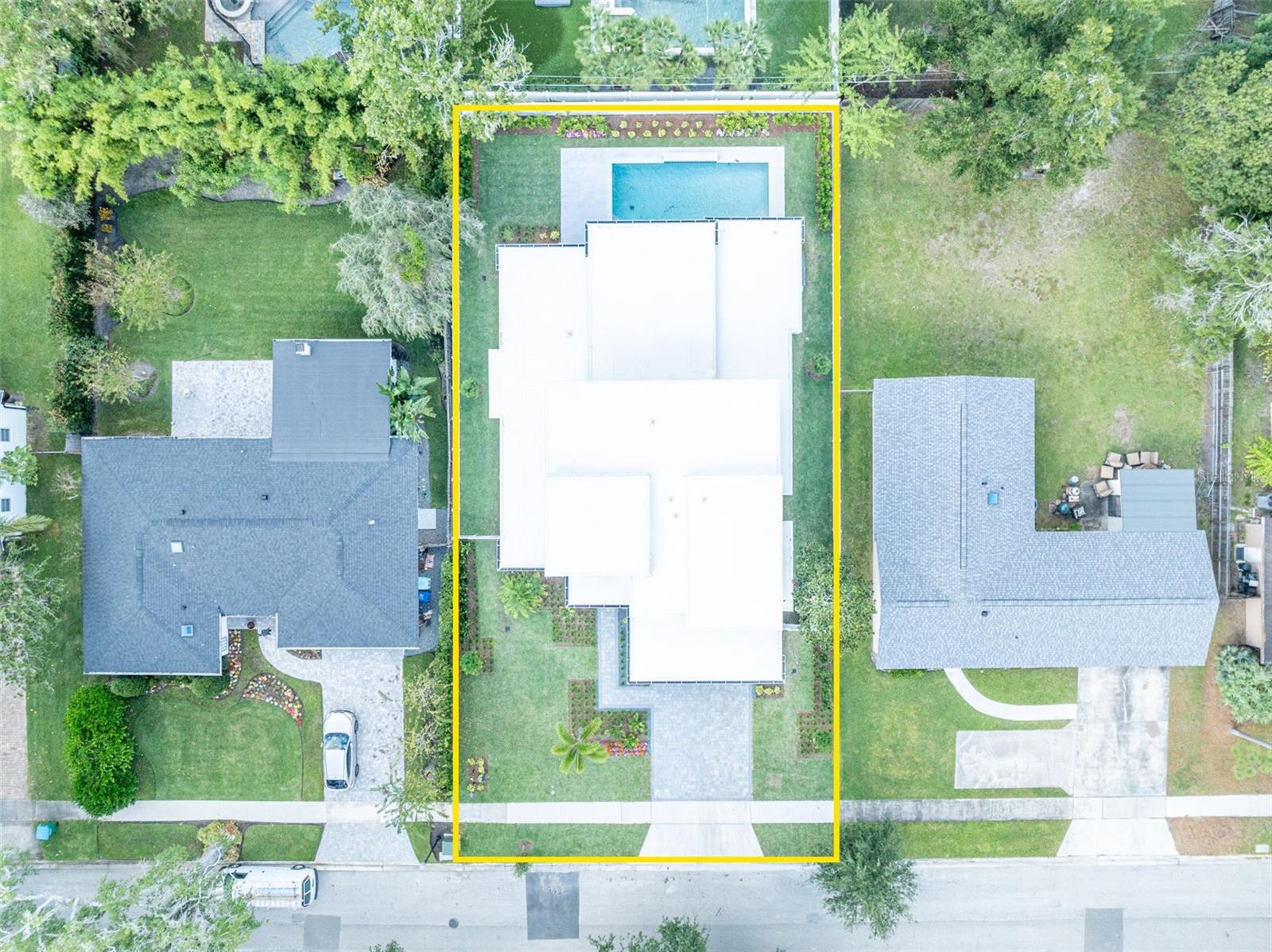 Image 39 of 41 For 1661 Palm Avenue