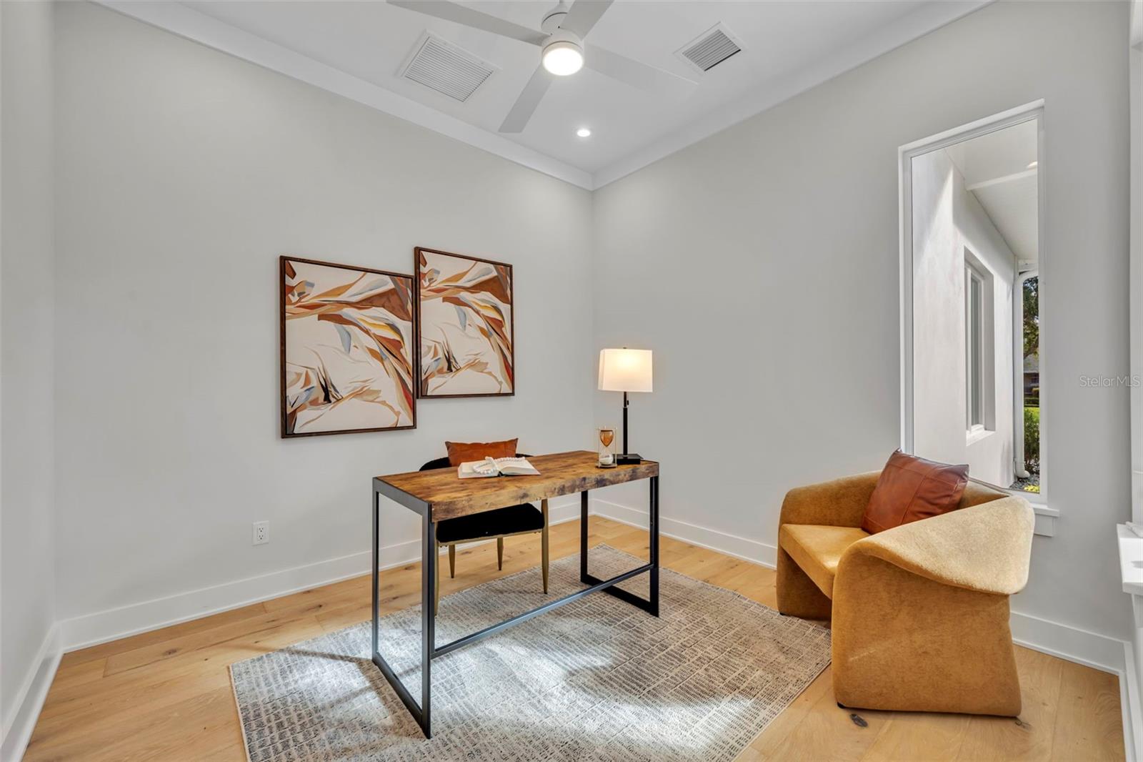 Image 5 of 41 For 1661 Palm Avenue