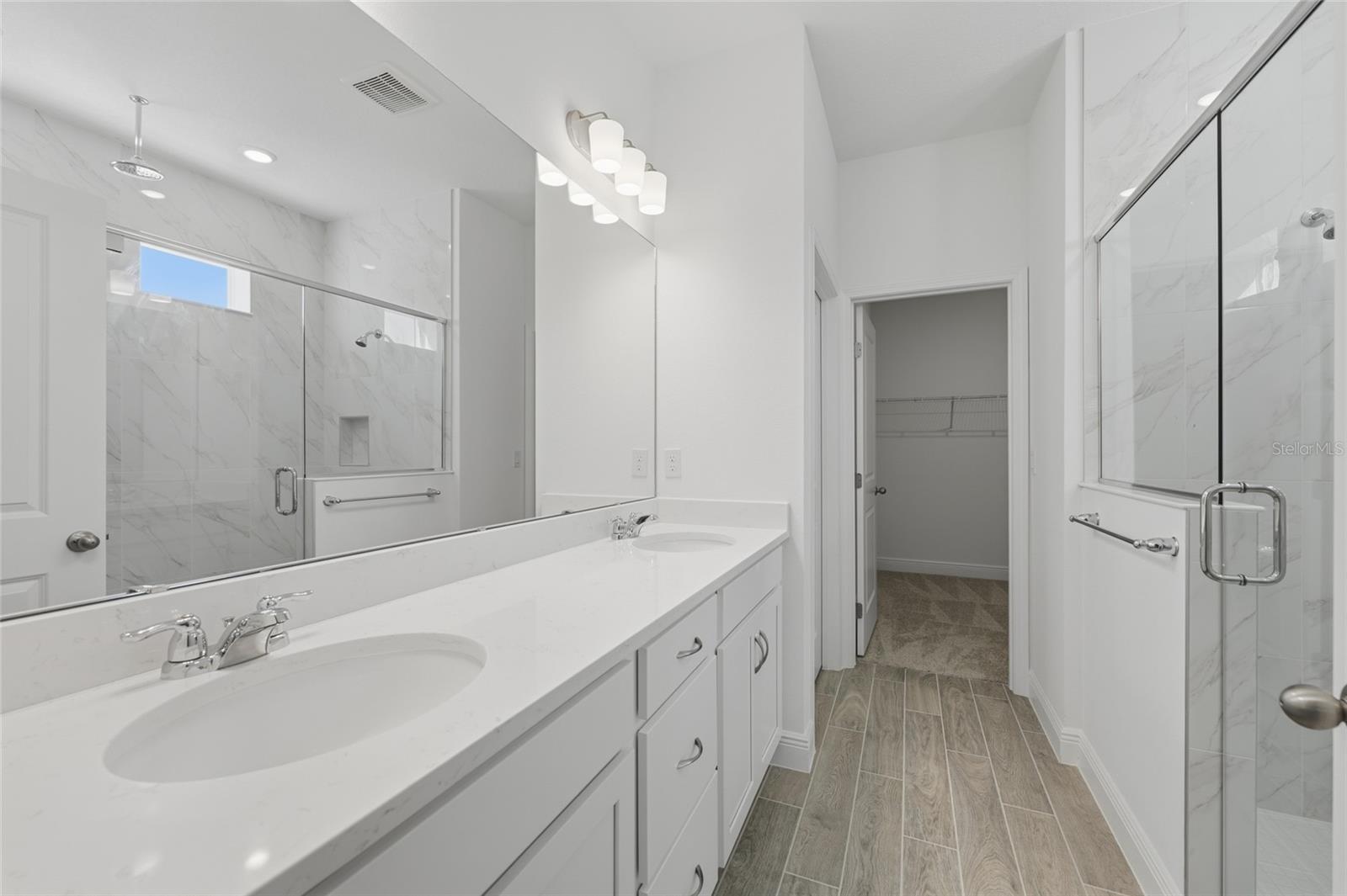 Image 15 of 25 For 2100 Maverick Court