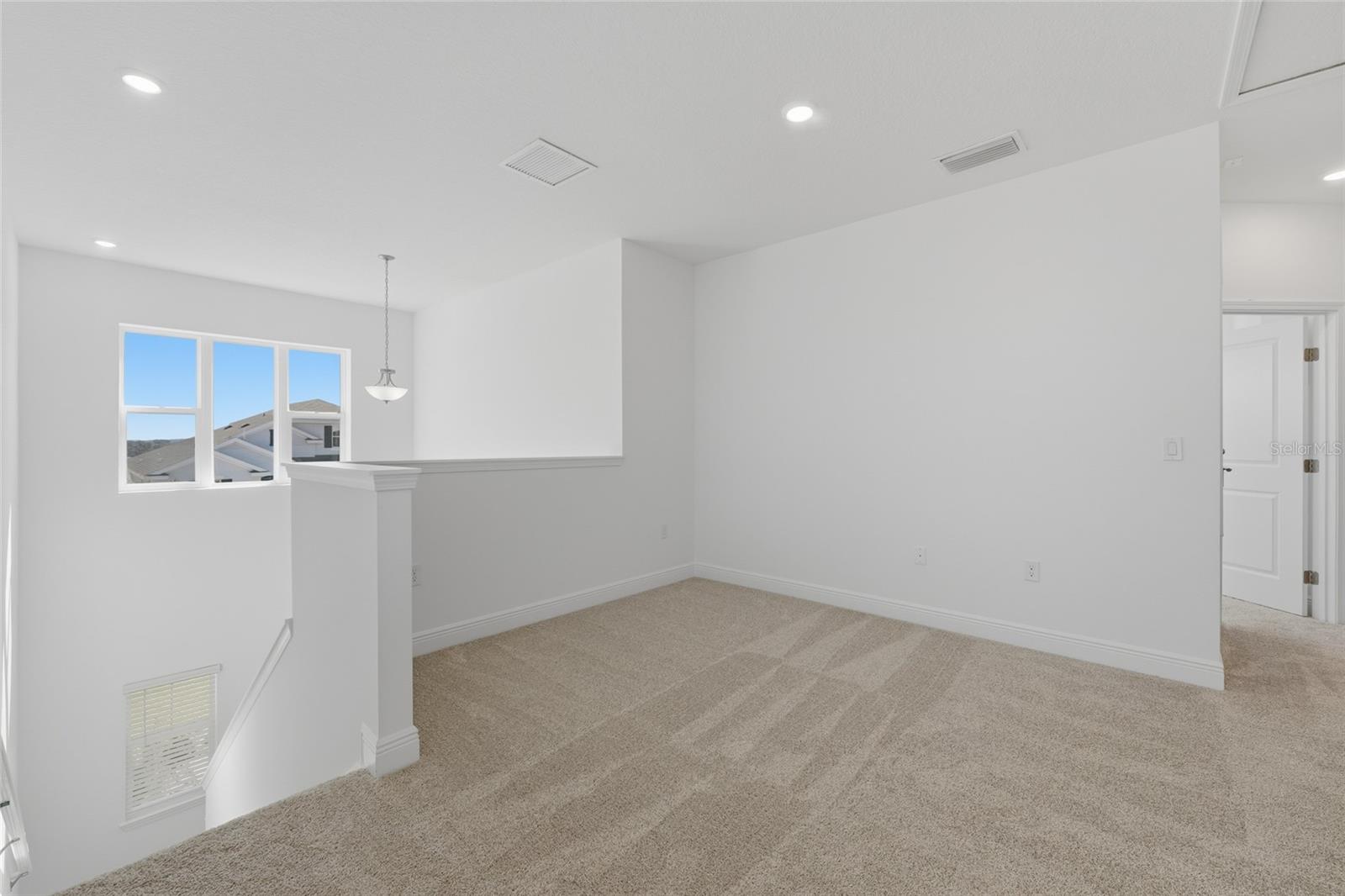 Image 17 of 25 For 2100 Maverick Court