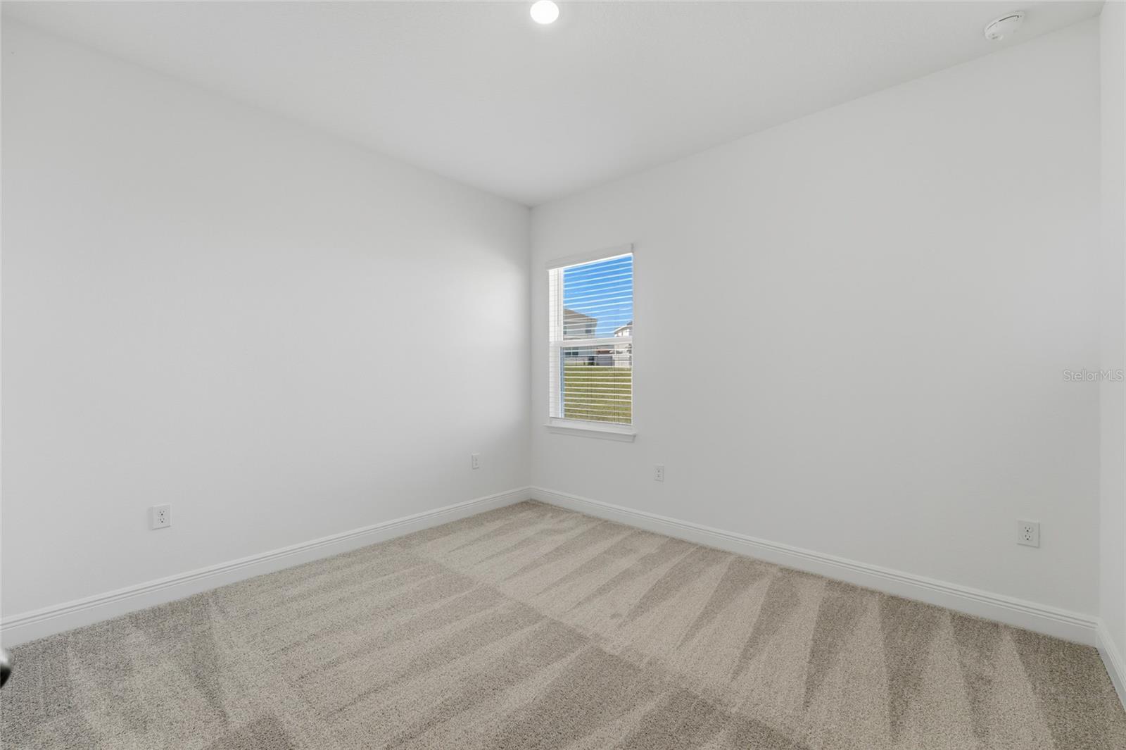 Image 23 of 25 For 2100 Maverick Court