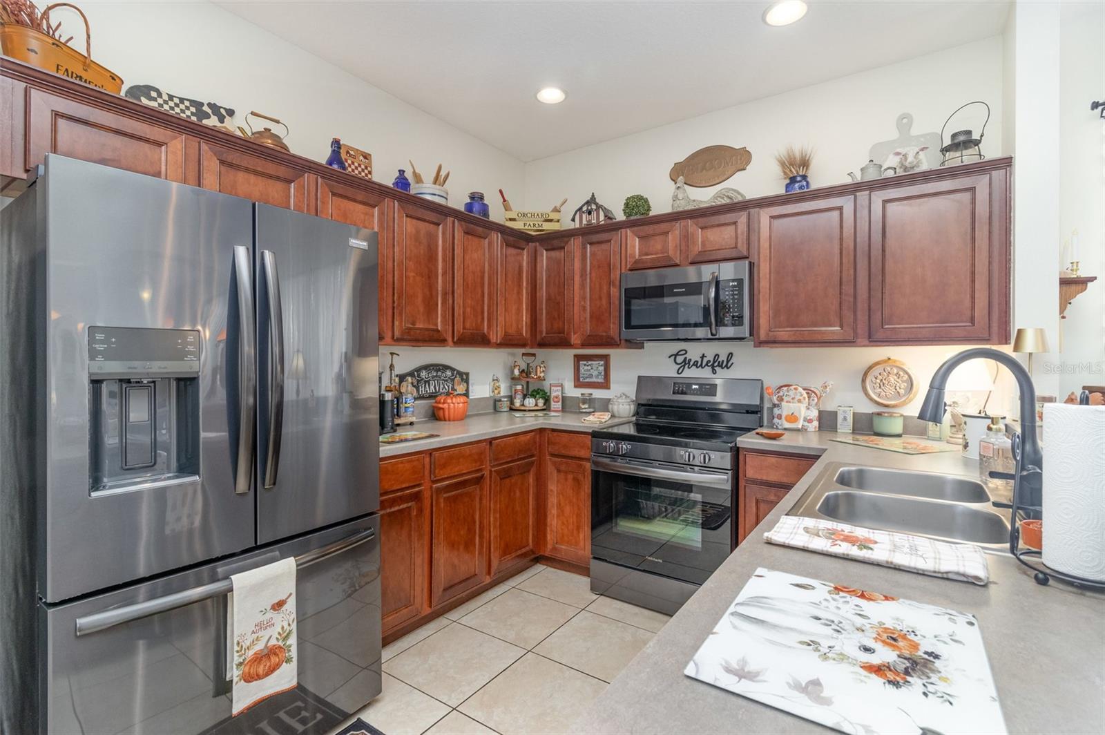 Image 9 of 24 For 7130 Red Lantern Drive