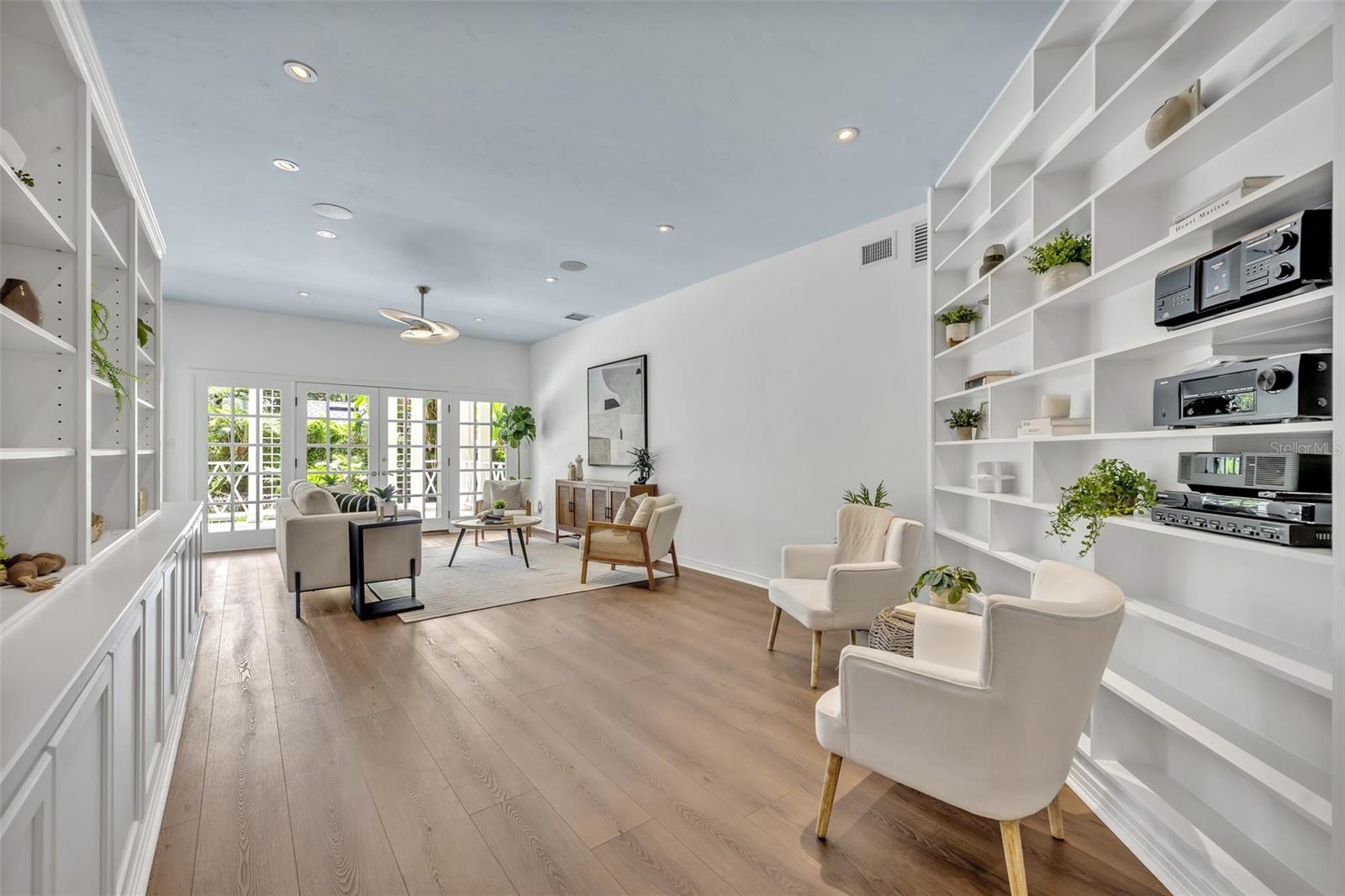 Image 19 of 41 For 1450 Glencoe Road