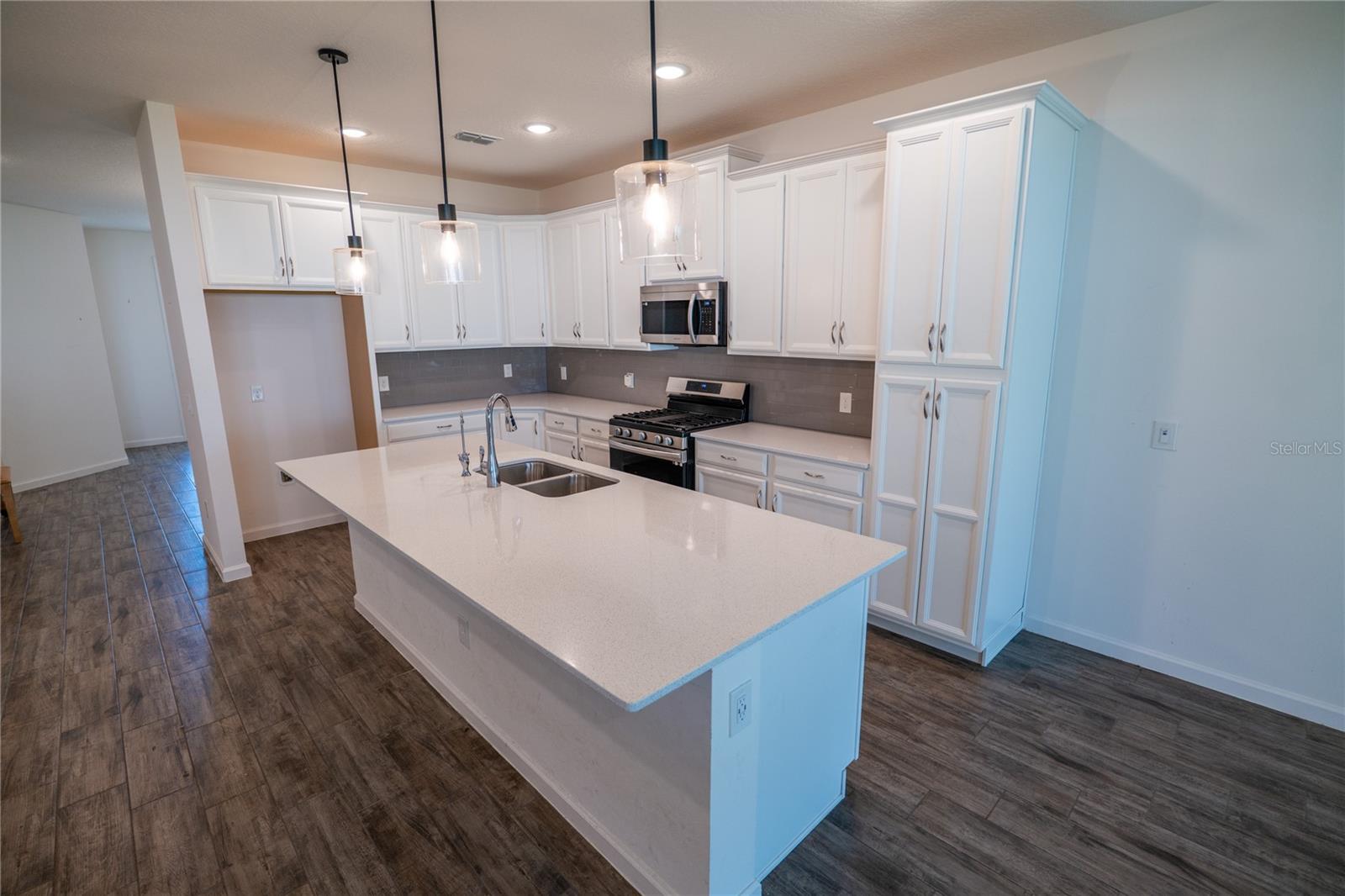 Image 14 of 65 For 2463 Natoma Boulevard