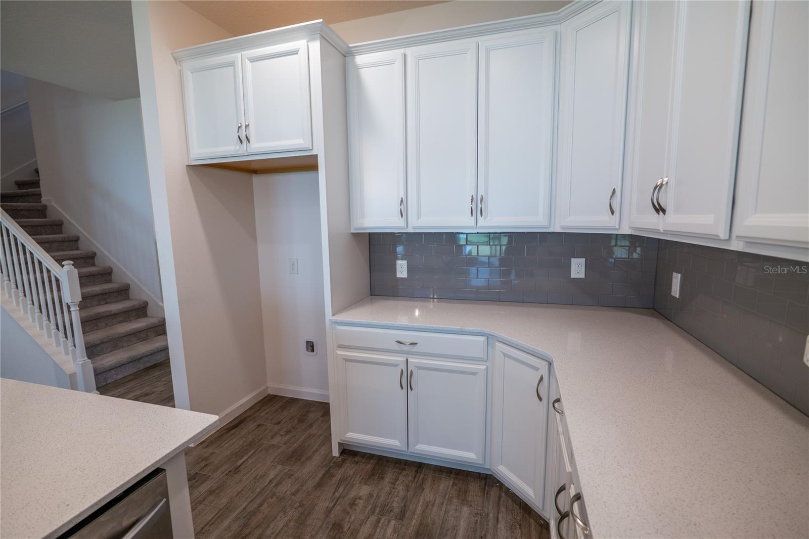 Image 18 of 65 For 2463 Natoma Boulevard