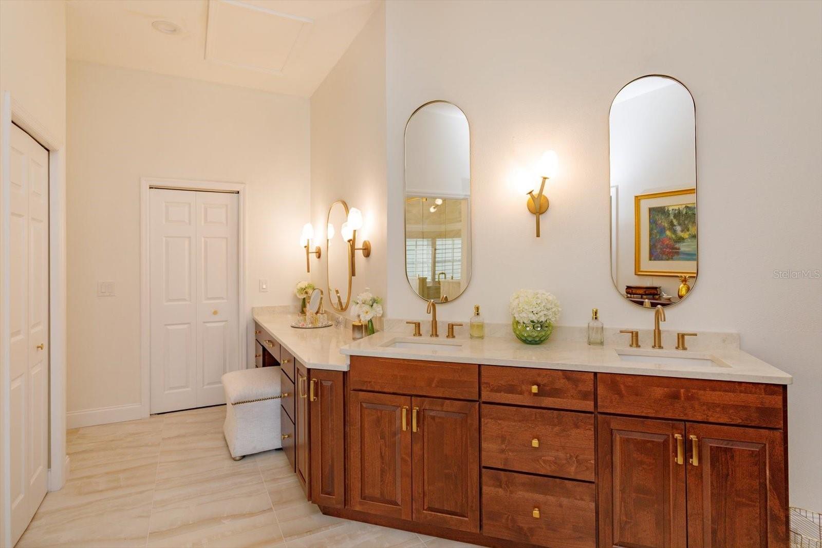 Image 18 of 34 For 5083 Great Oak Lane