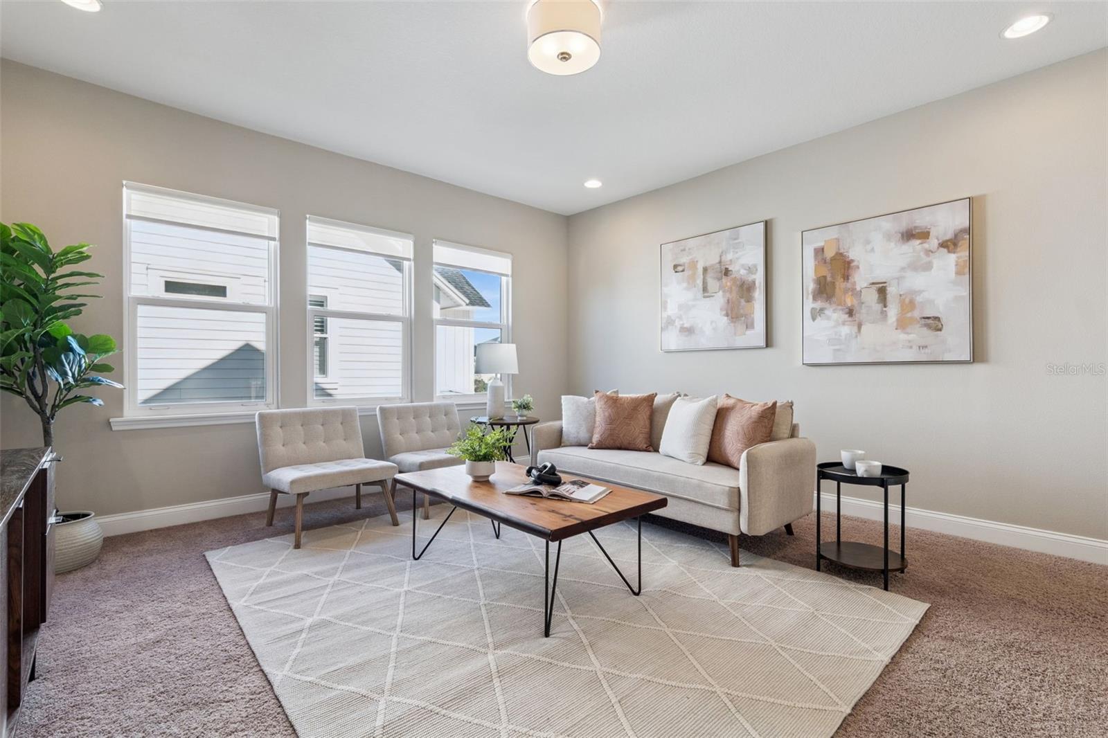 Image 22 of 47 For 9581 Reymont Street