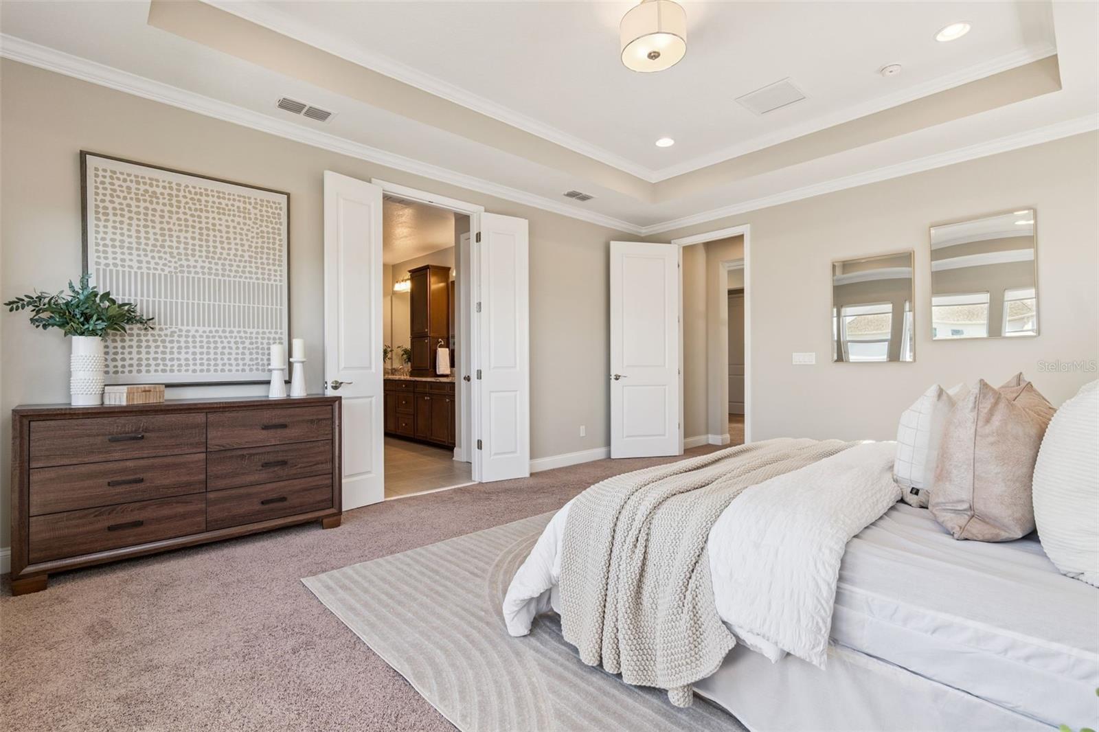 Image 28 of 47 For 9581 Reymont Street