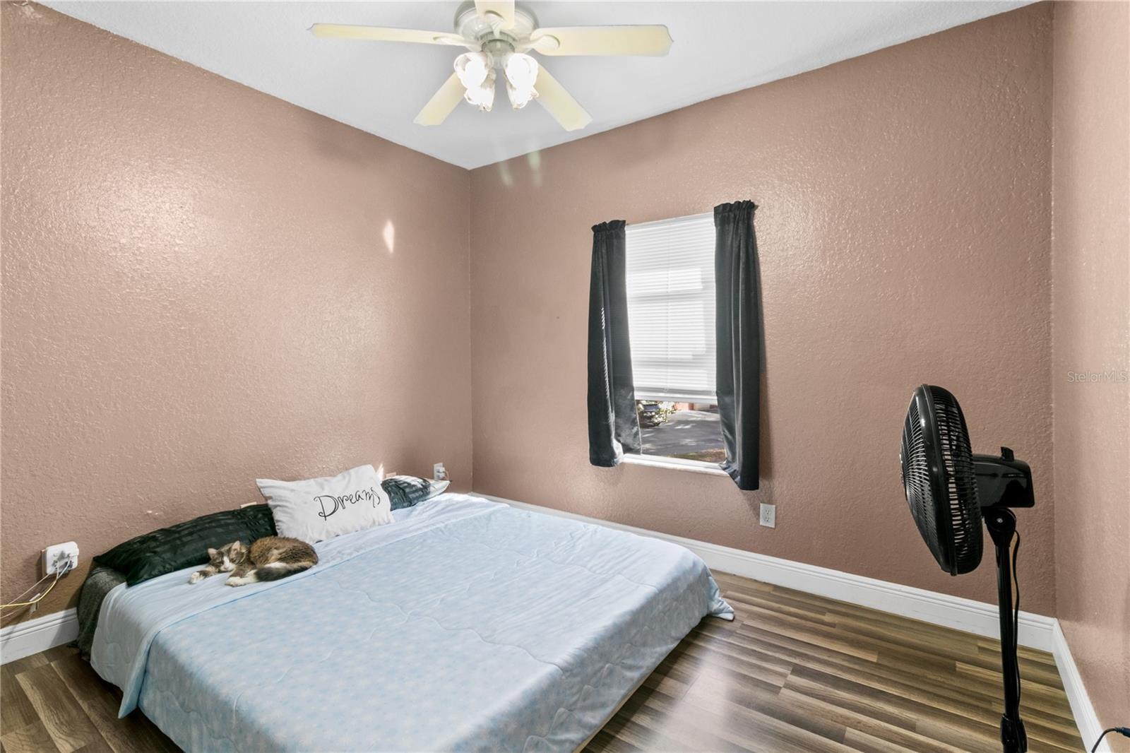 Image 17 of 27 For 822 Camargo Way 204