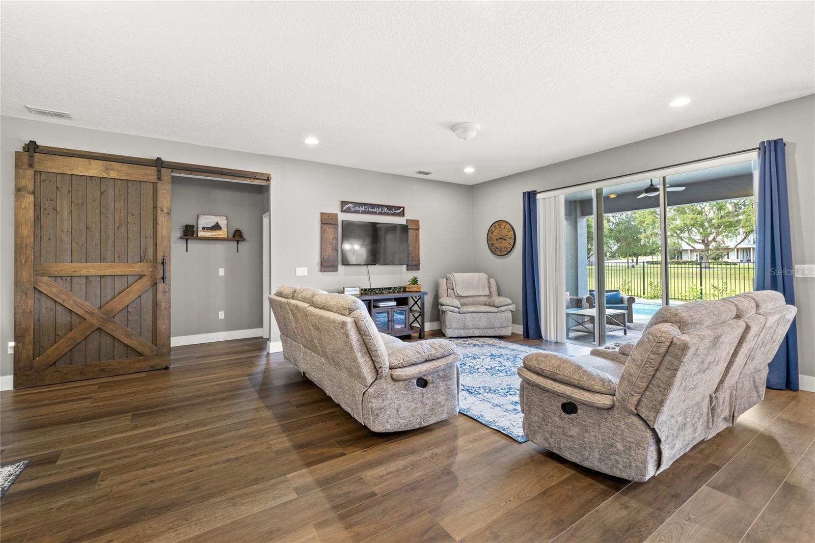 Image 13 of 46 For 31958 Redtail Reserve Boulevard