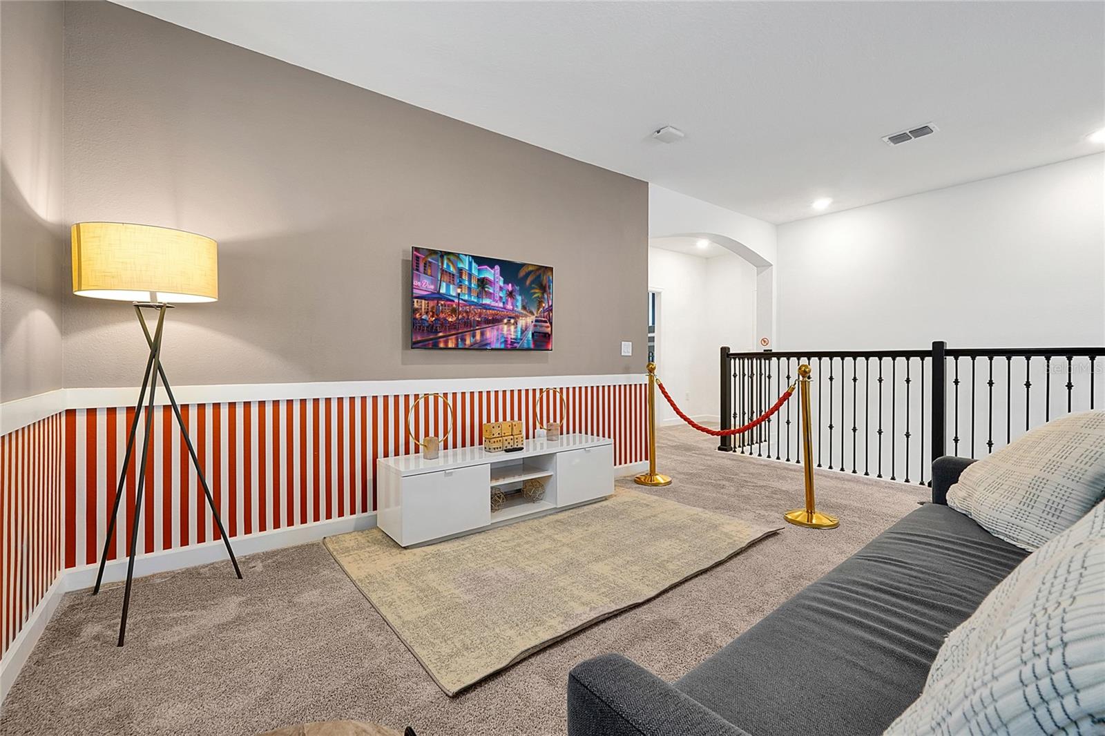 Image 32 of 47 For 1085 Leader Street