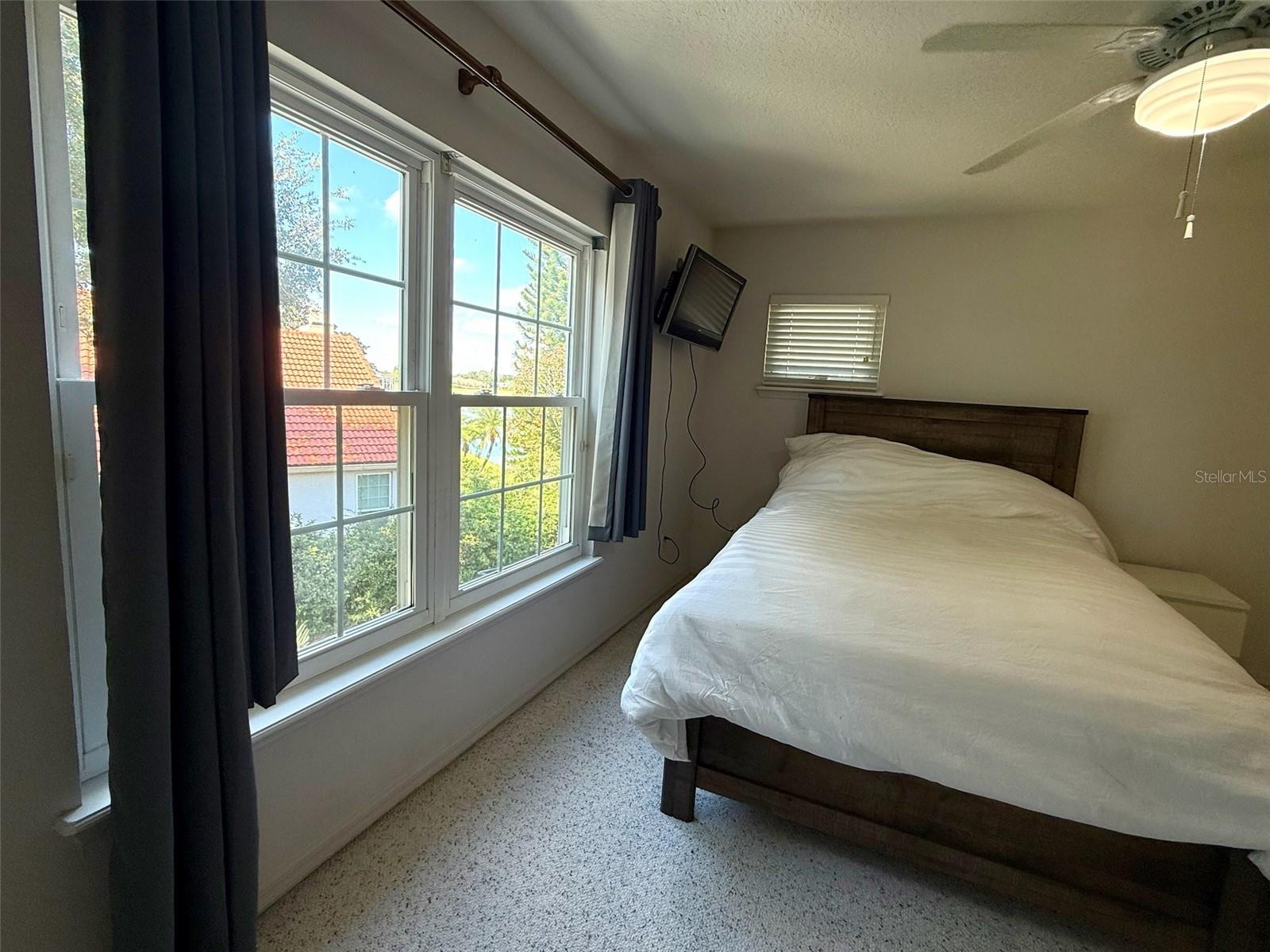 Image 15 of 26 For 7617 Mount Carmel Drive