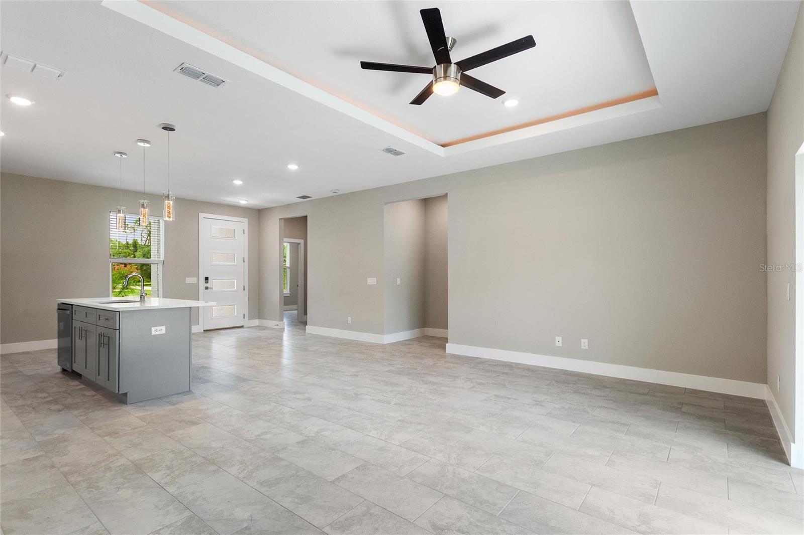 Image 10 of 35 For 24459 Kingsway Circle