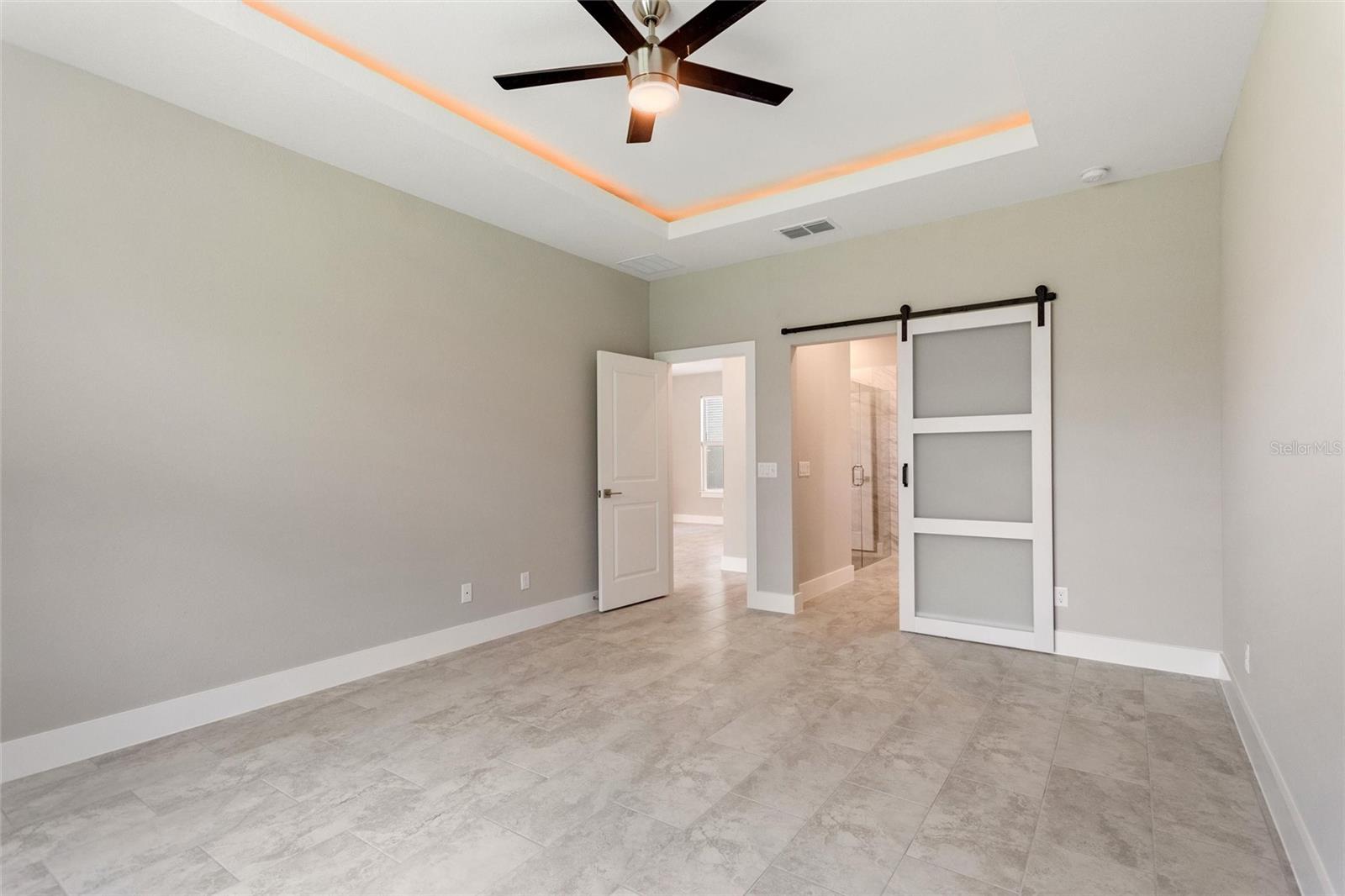 Image 24 of 35 For 24459 Kingsway Circle