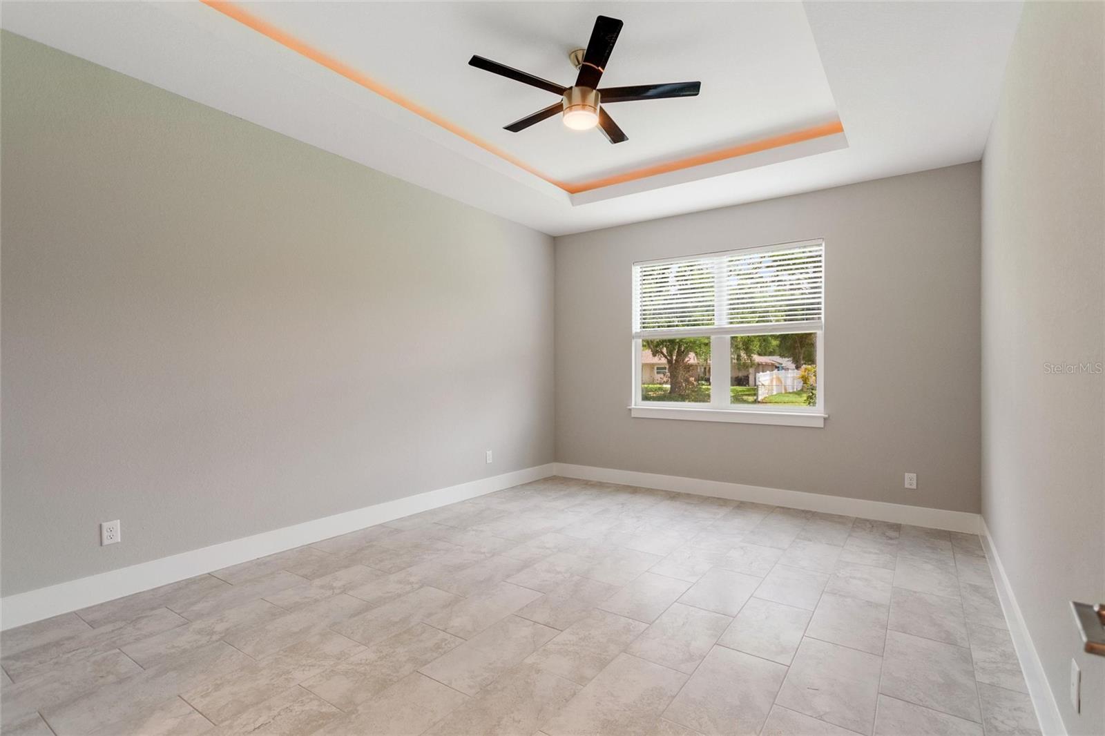 Image 25 of 35 For 24459 Kingsway Circle