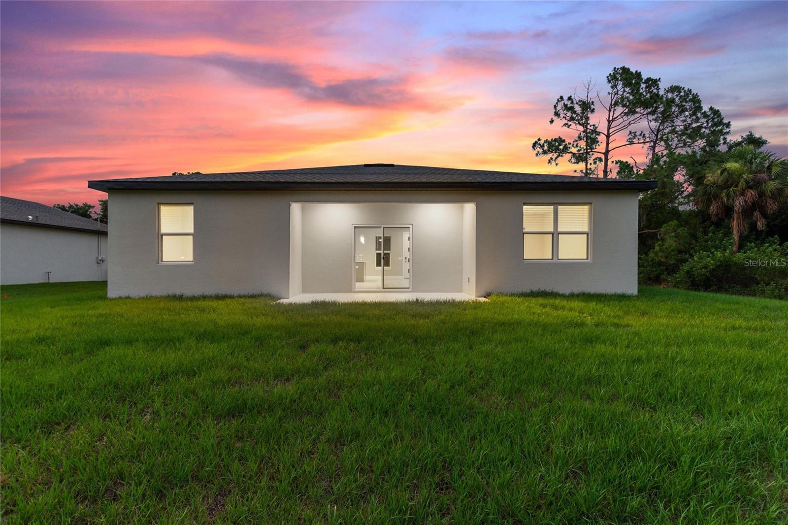 Image 33 of 35 For 24459 Kingsway Circle