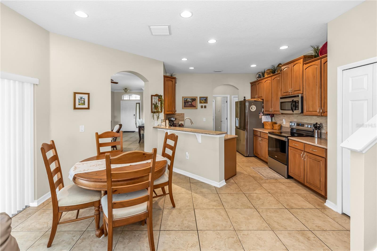 Image 10 of 43 For 2288 Holly Pine Circle