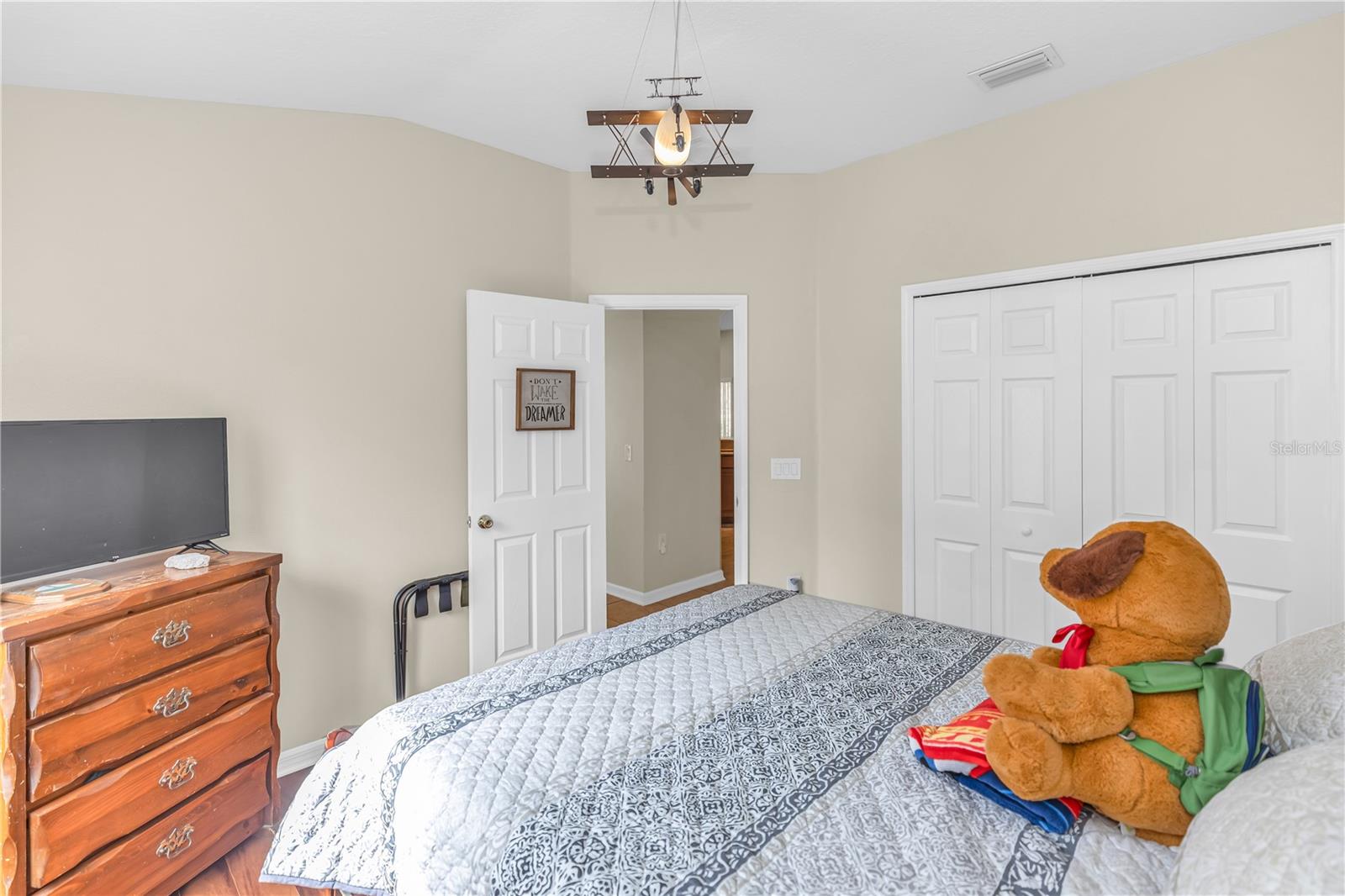 Image 22 of 43 For 2288 Holly Pine Circle