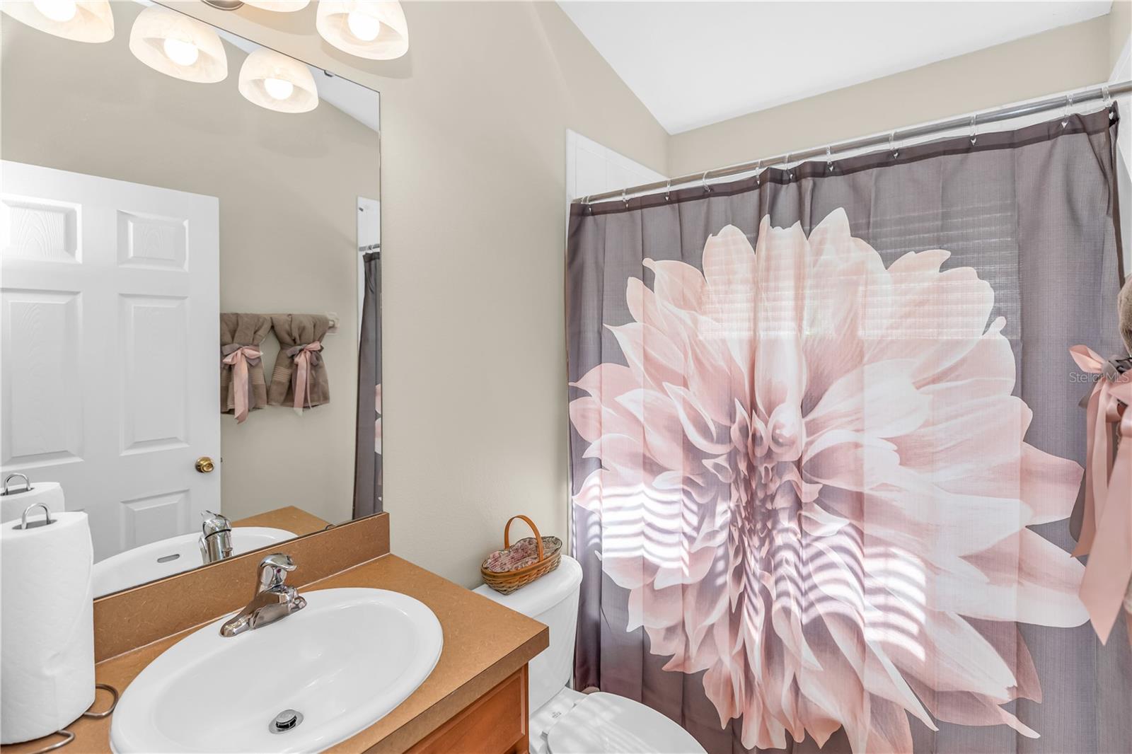 Image 25 of 43 For 2288 Holly Pine Circle