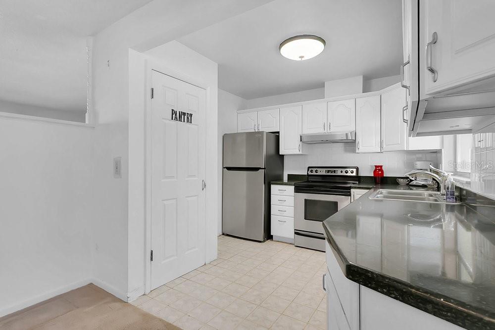 Image 11 of 24 For 2504 Dakota Trail