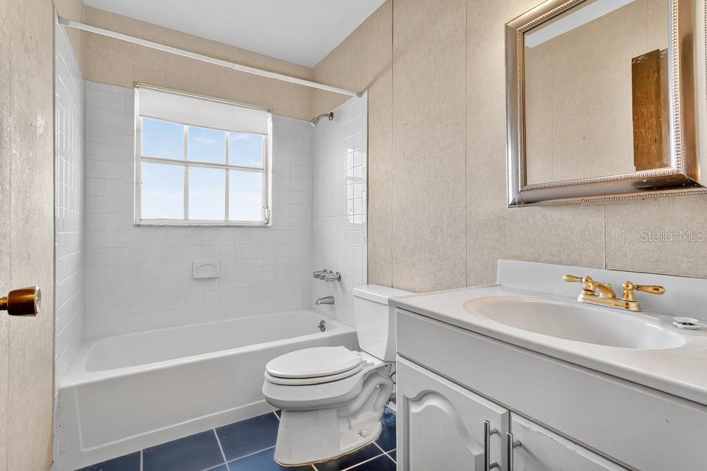 Image 18 of 24 For 2504 Dakota Trail