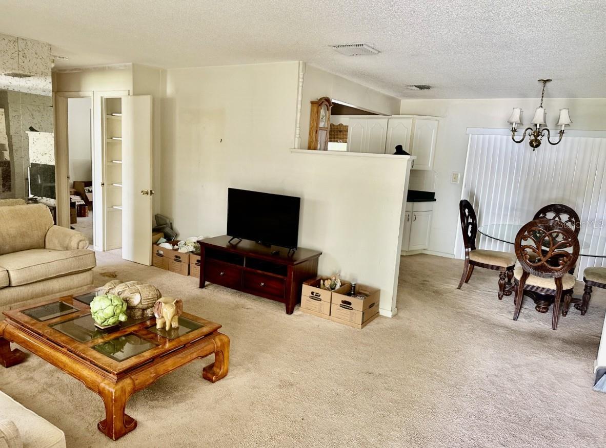 Image 2 of 3 For 2504 Dakota Trail