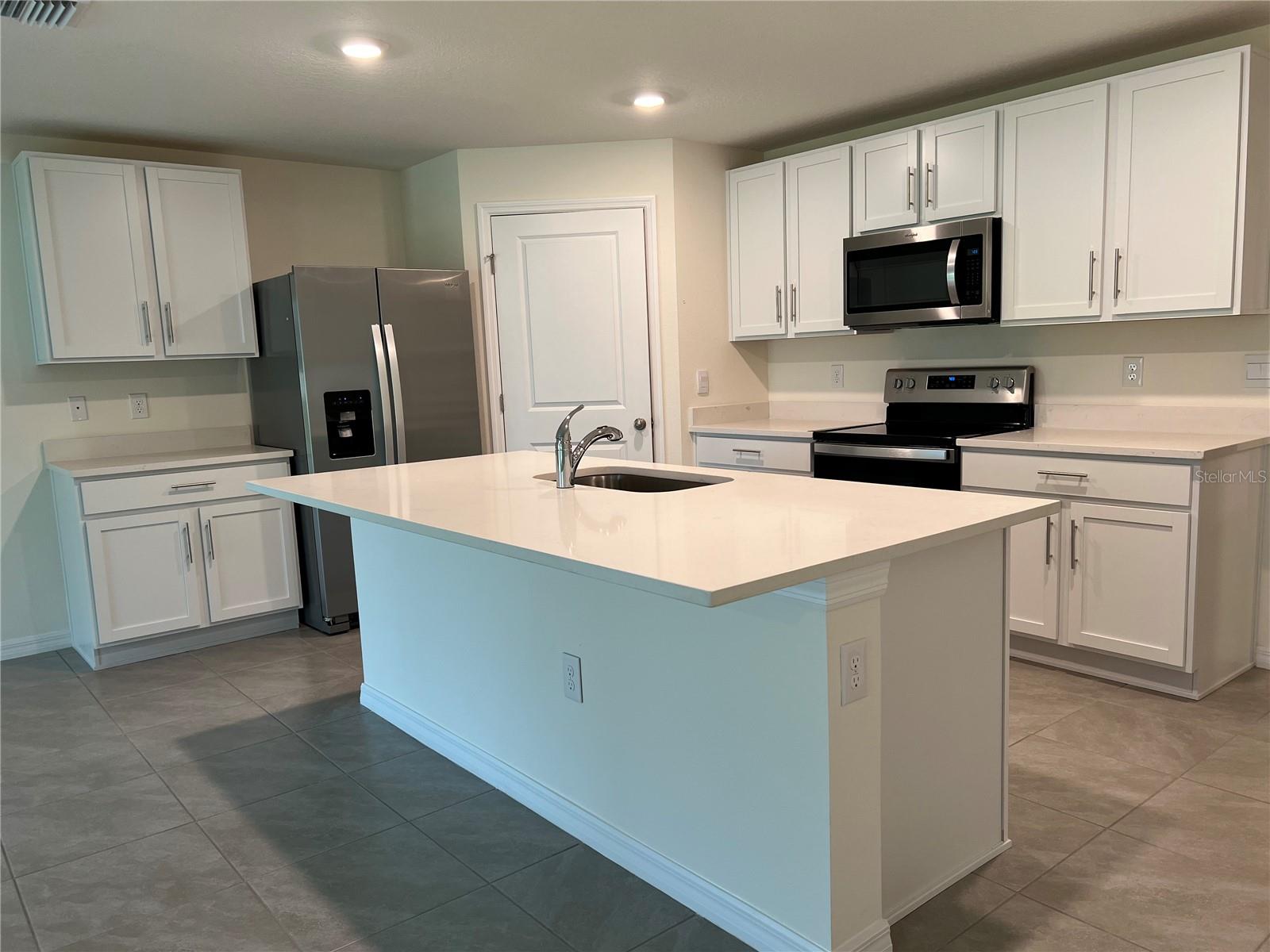 Listing photo id 3 for 10278 161st Street