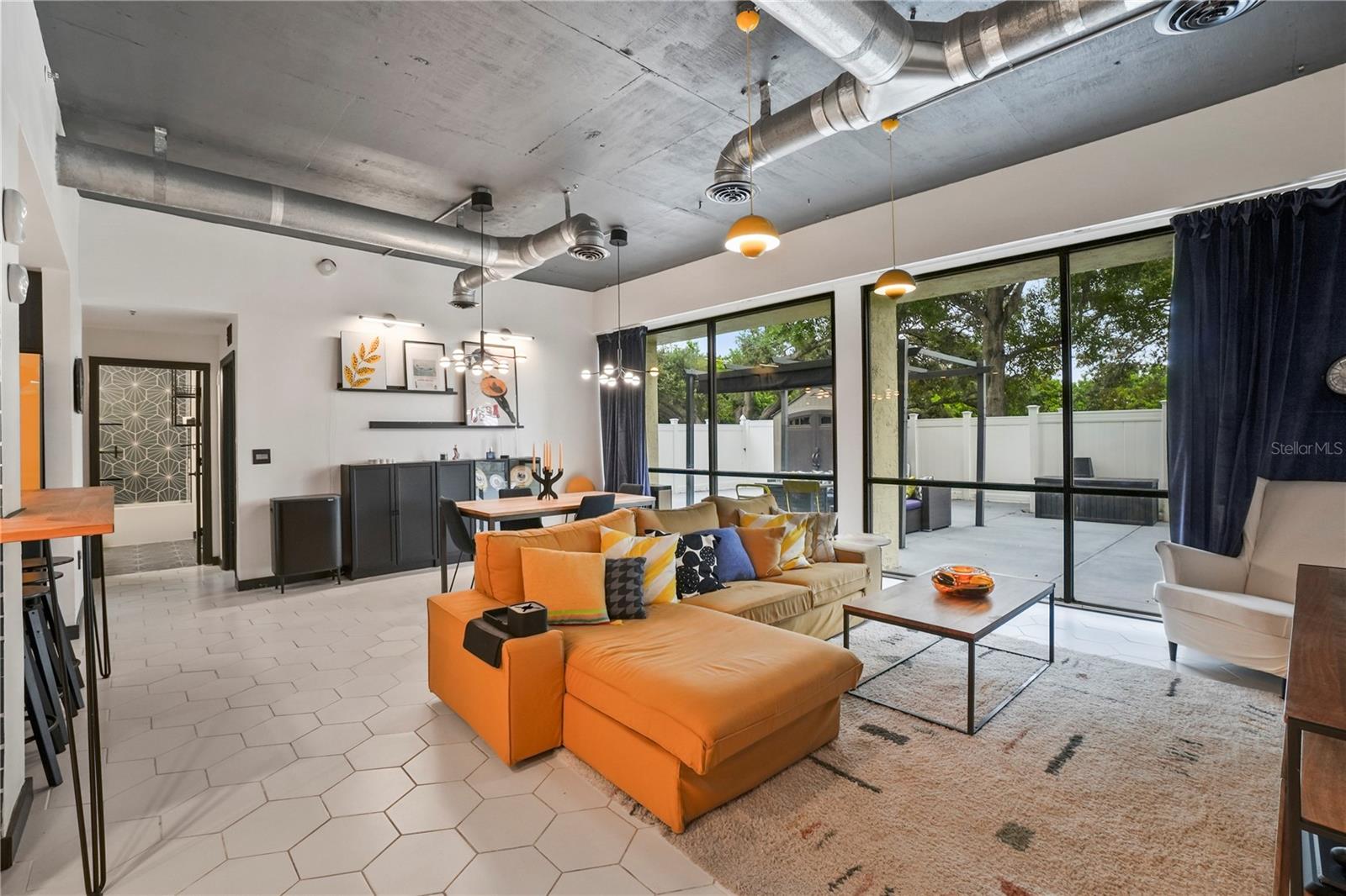 Image 2 of 49 For 701 Madison Avenue 116