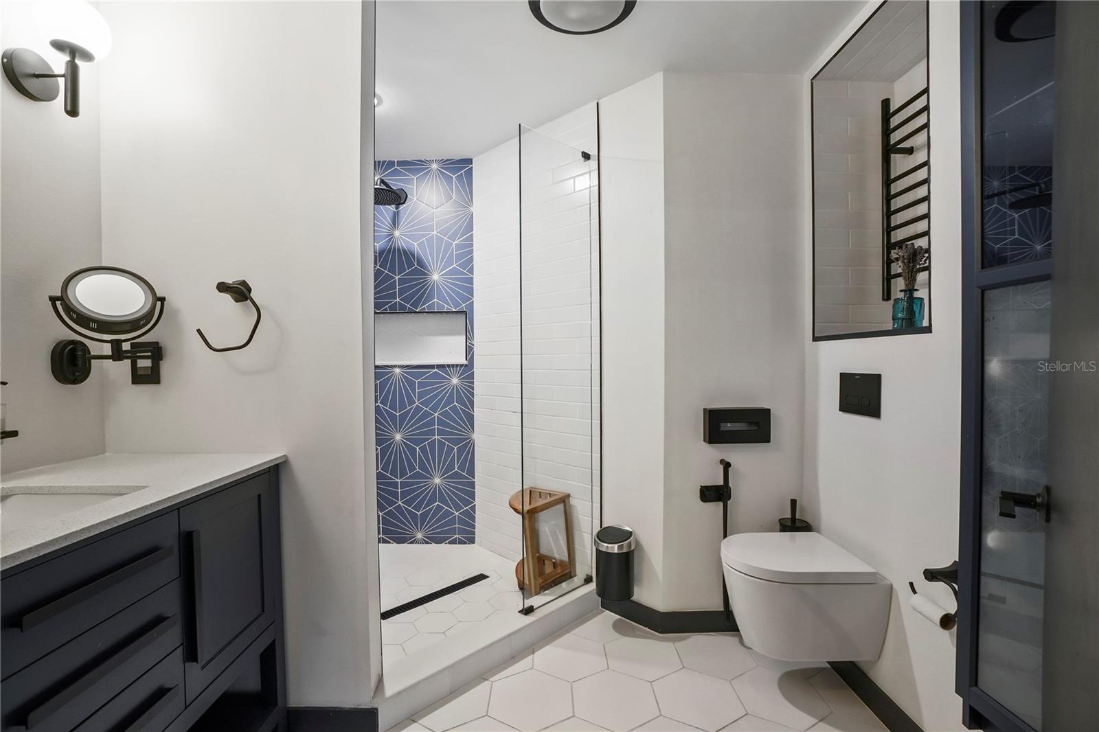 Image 21 of 49 For 701 Madison Avenue 116