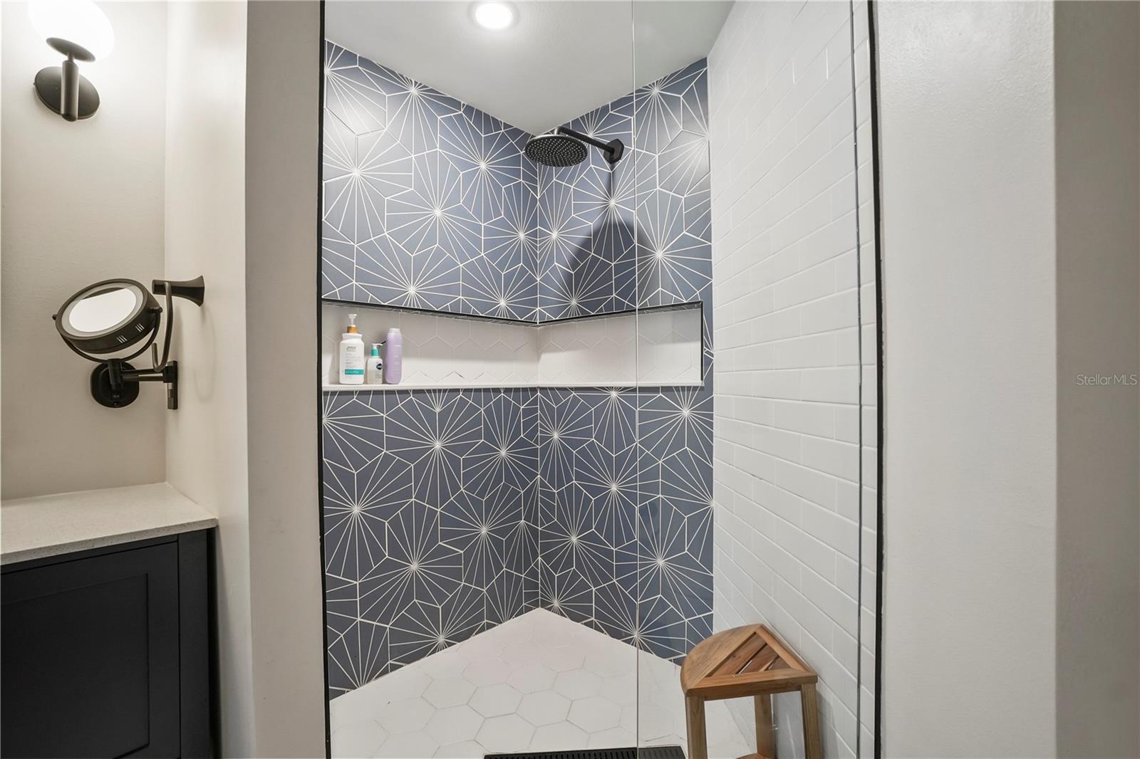 Image 24 of 49 For 701 Madison Avenue 116