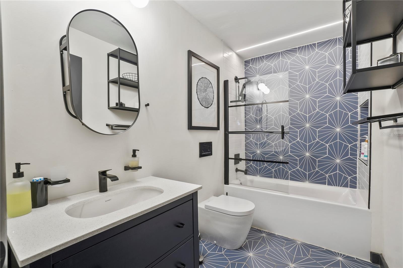 Image 27 of 49 For 701 Madison Avenue 116