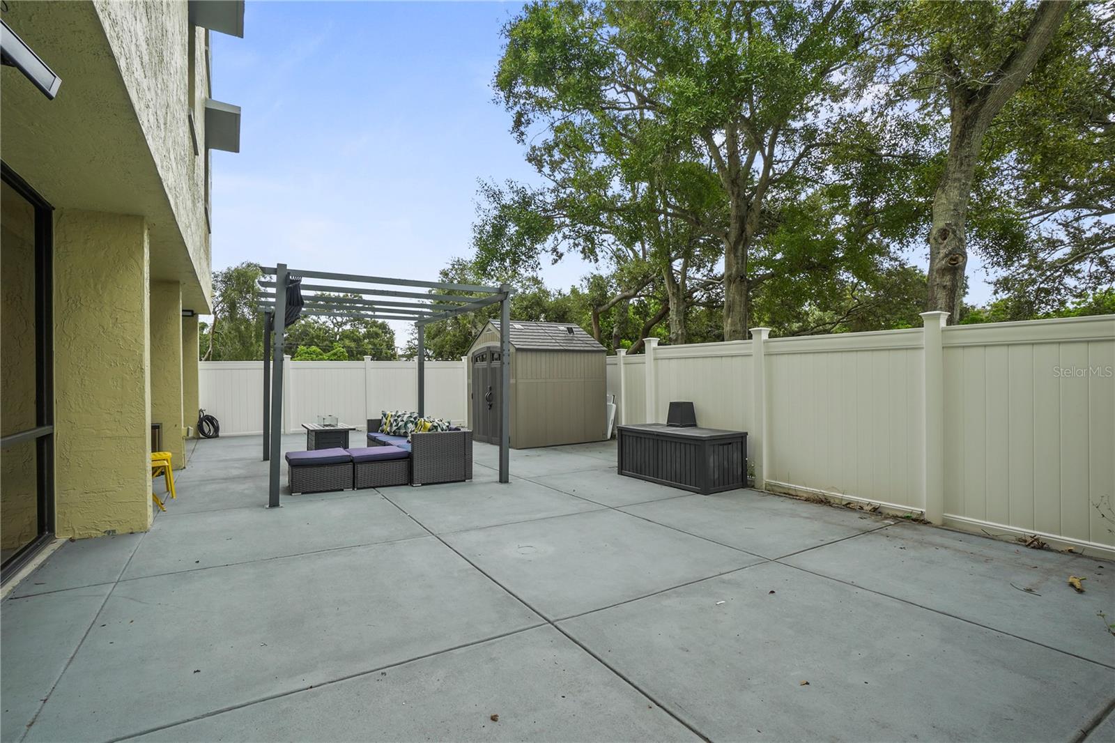 Image 30 of 49 For 701 Madison Avenue 116