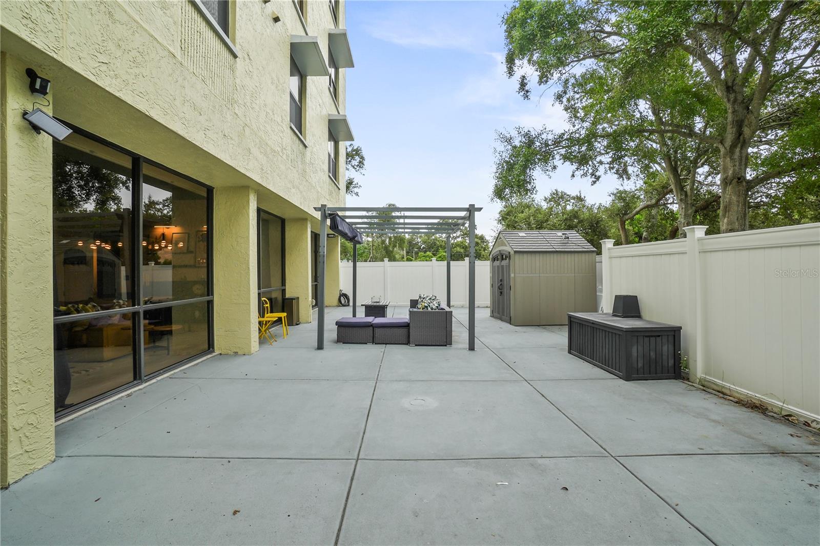 Image 31 of 49 For 701 Madison Avenue 116