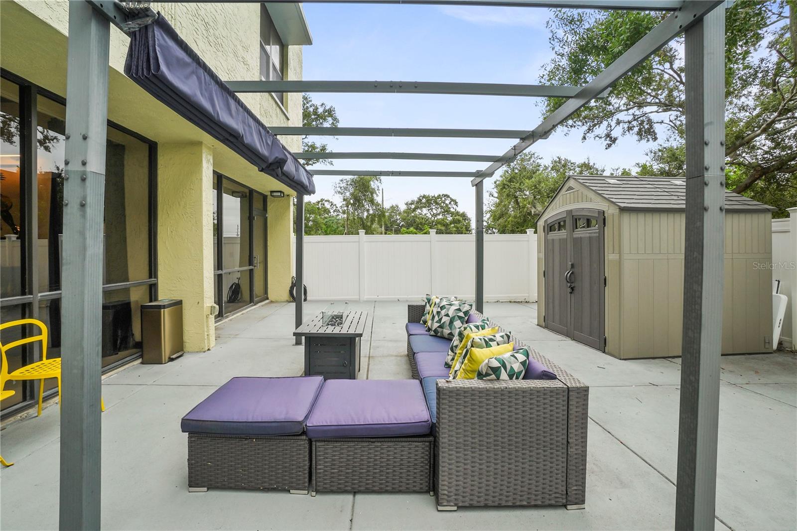 Image 33 of 49 For 701 Madison Avenue 116