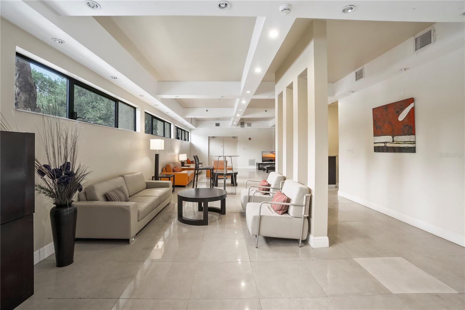 Image 40 of 49 For 701 Madison Avenue 116