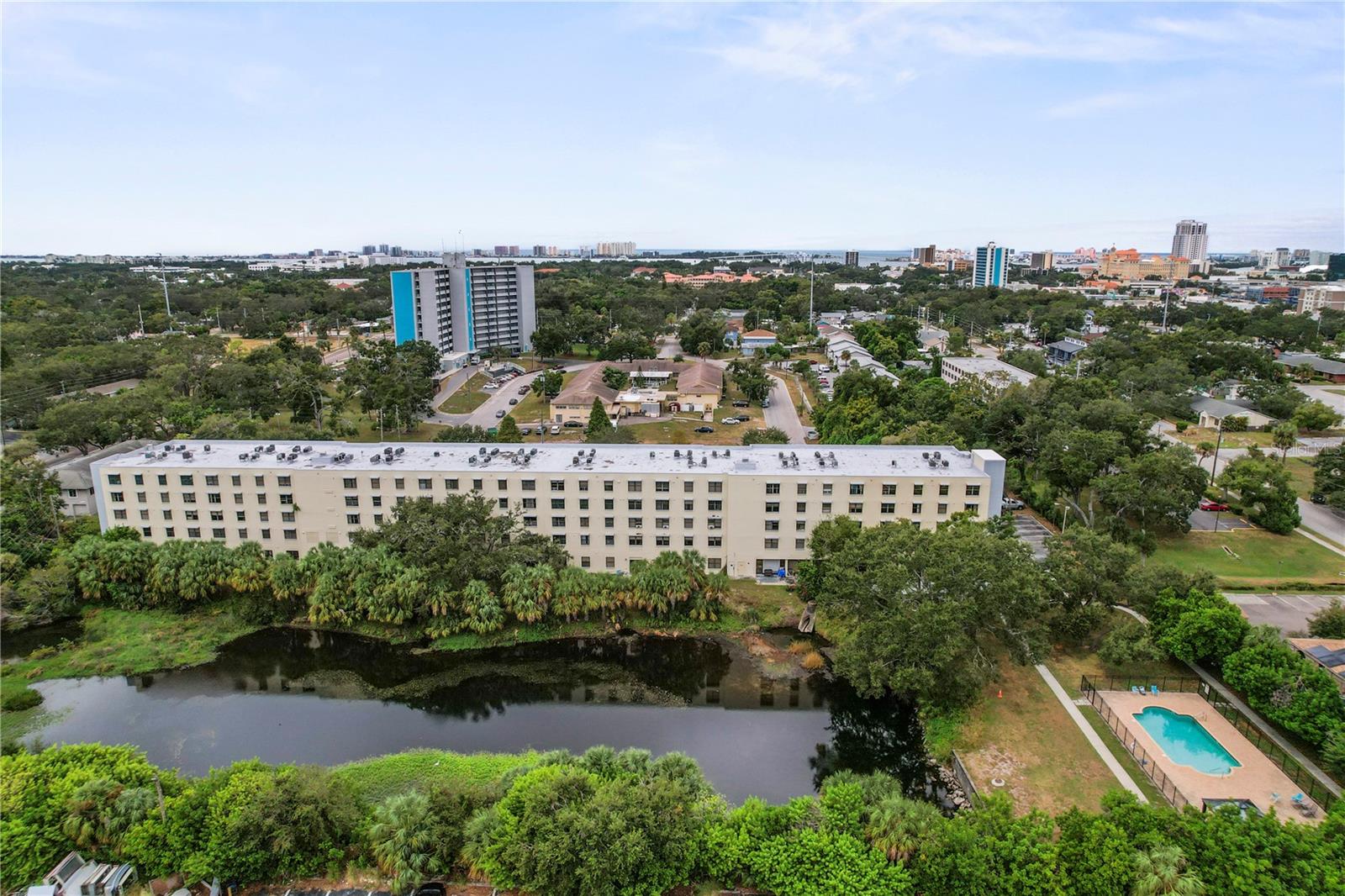 Image 45 of 49 For 701 Madison Avenue 116