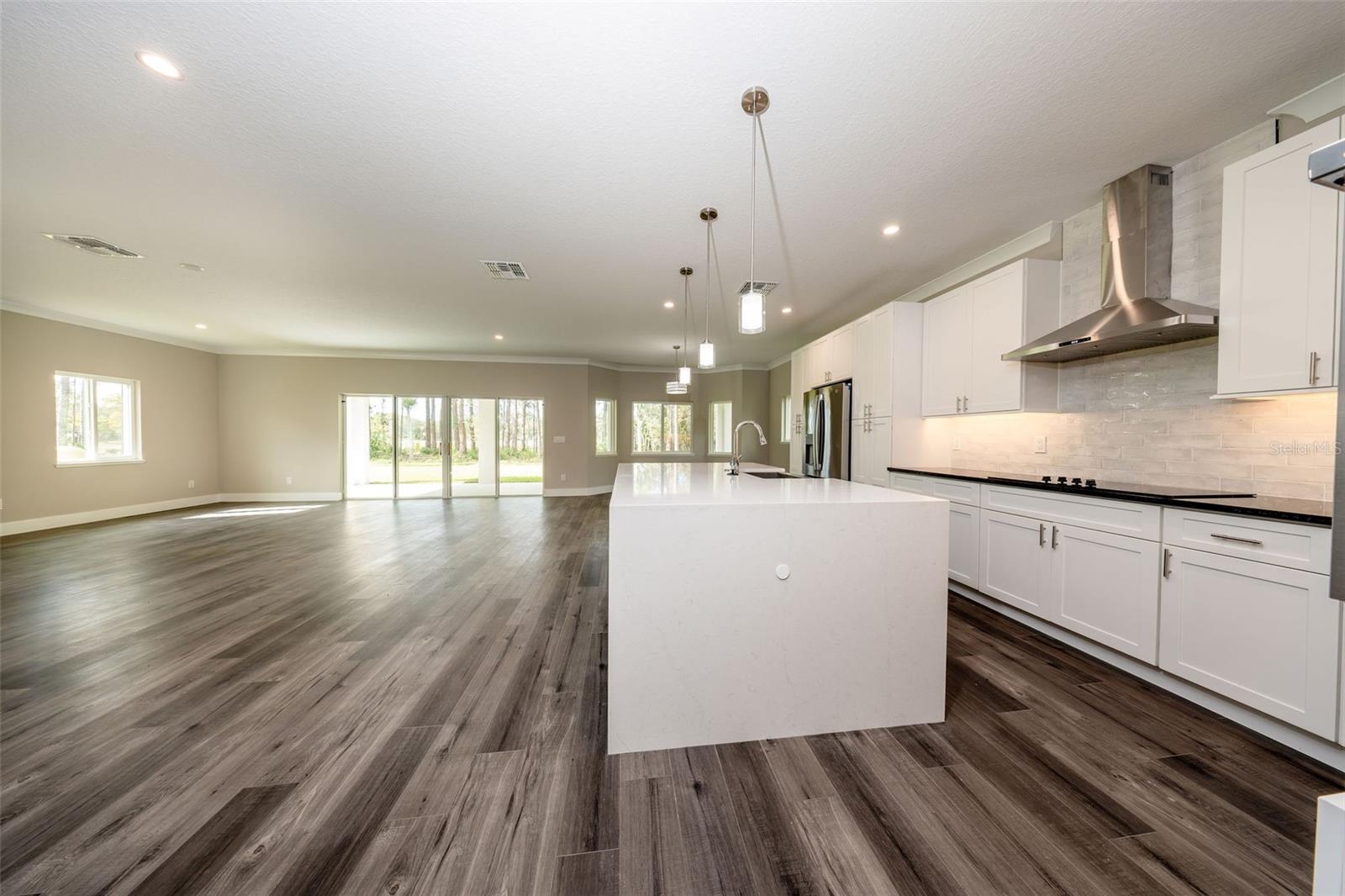 Image 13 of 47 For 310 Mitnik Drive