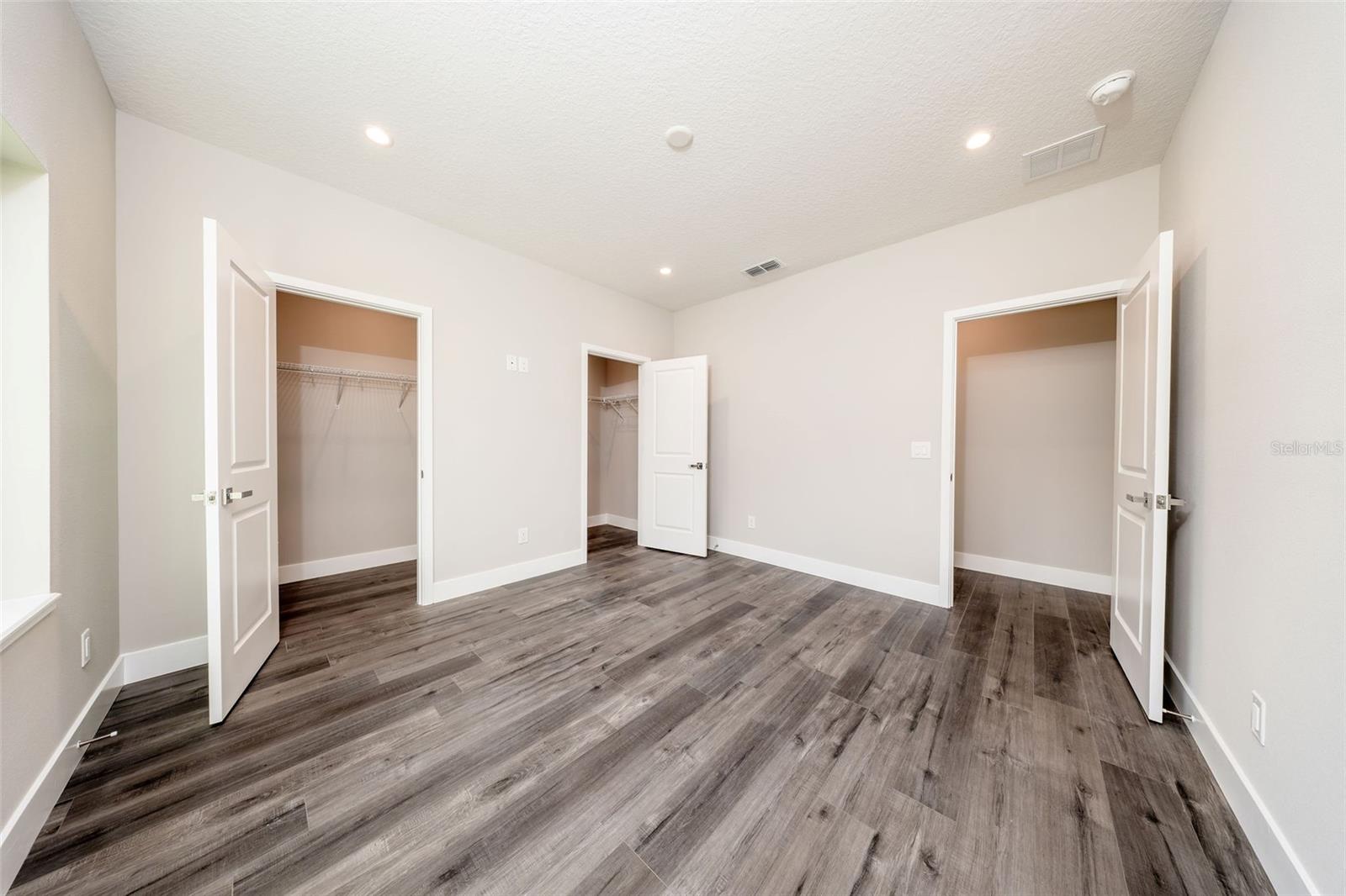 Image 30 of 47 For 310 Mitnik Drive