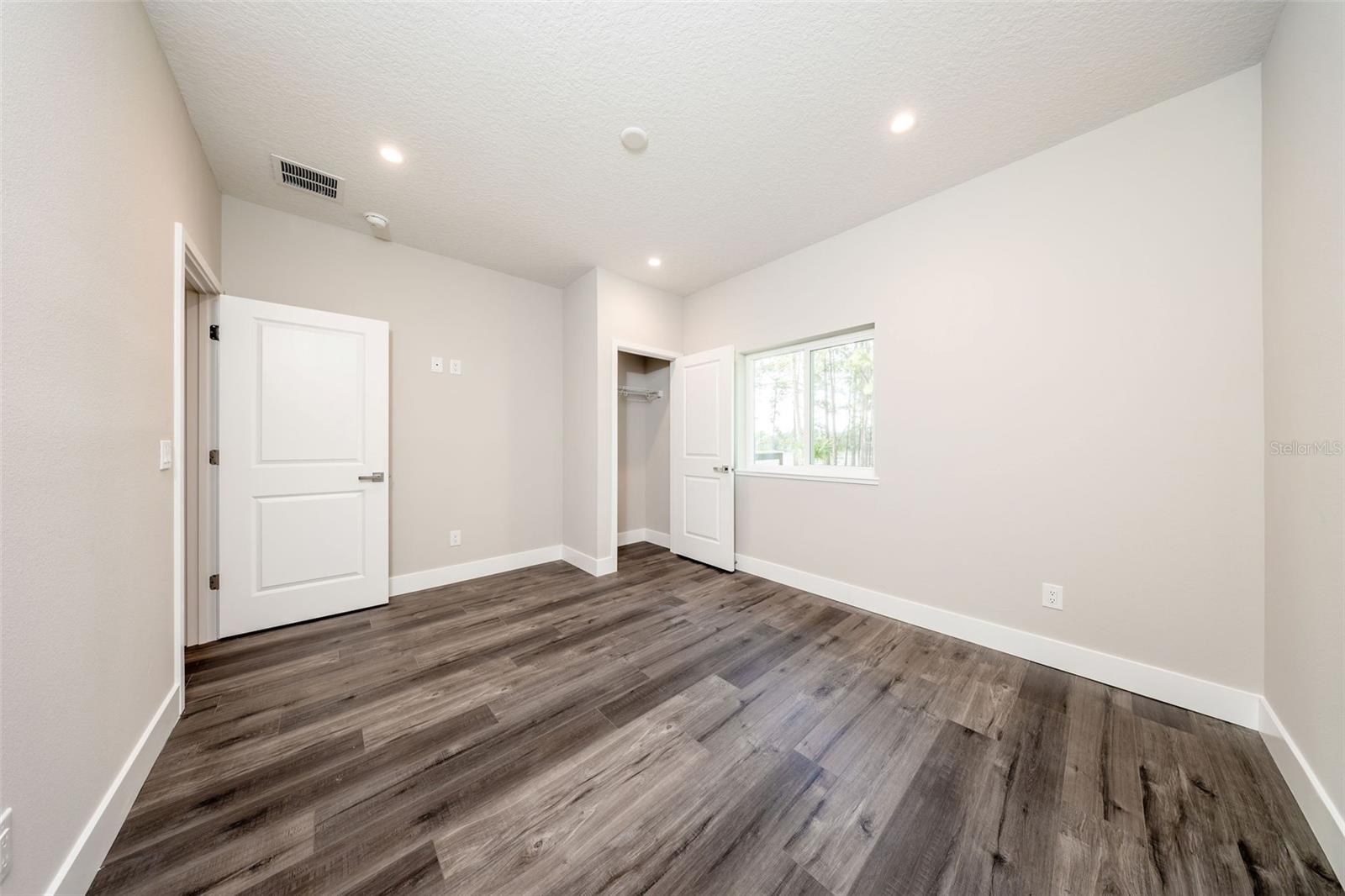 Image 33 of 47 For 310 Mitnik Drive