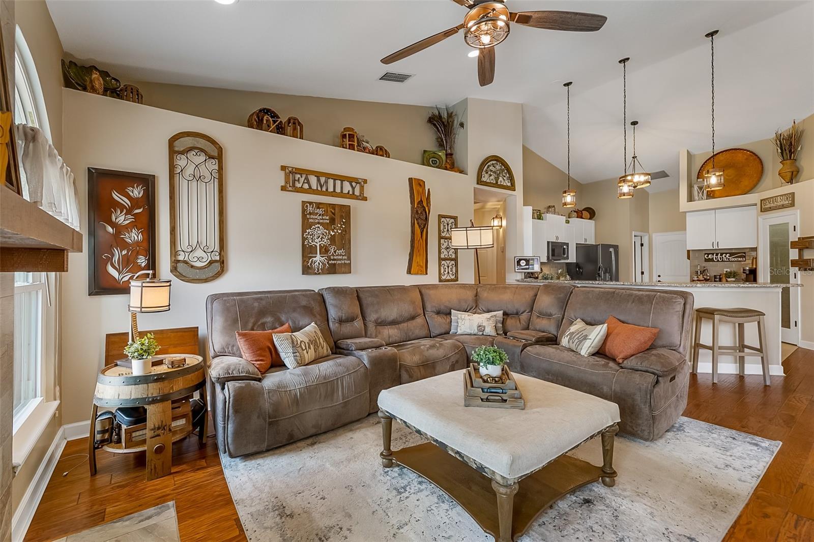 Image 13 of 94 For 620 Willow Pond Lane