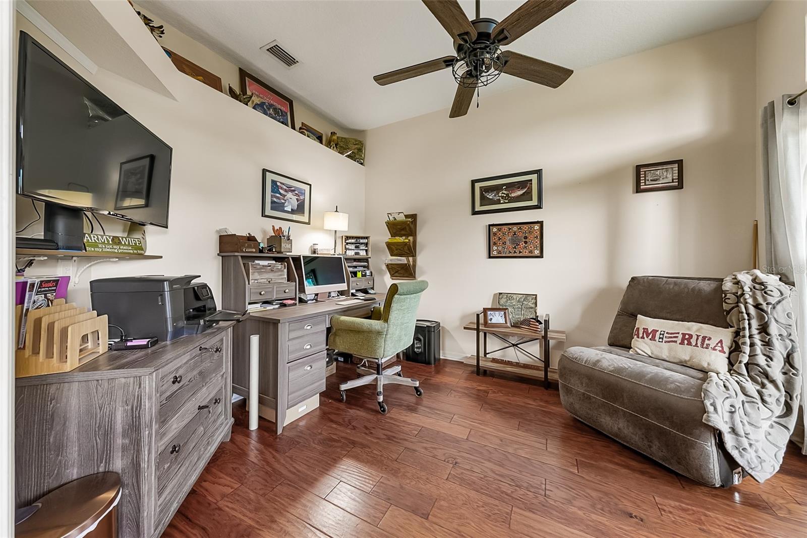 Image 17 of 94 For 620 Willow Pond Lane