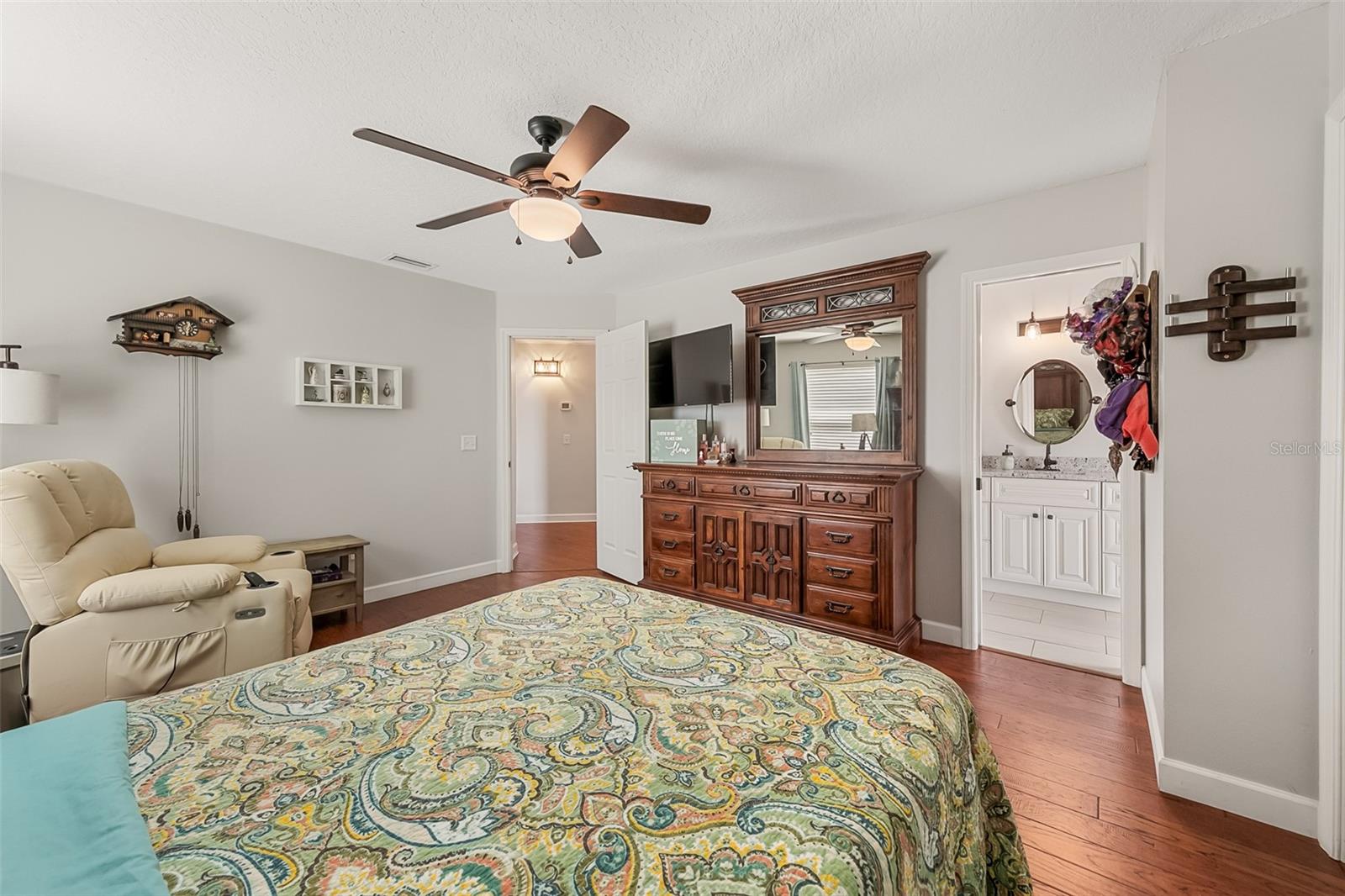 Image 30 of 94 For 620 Willow Pond Lane