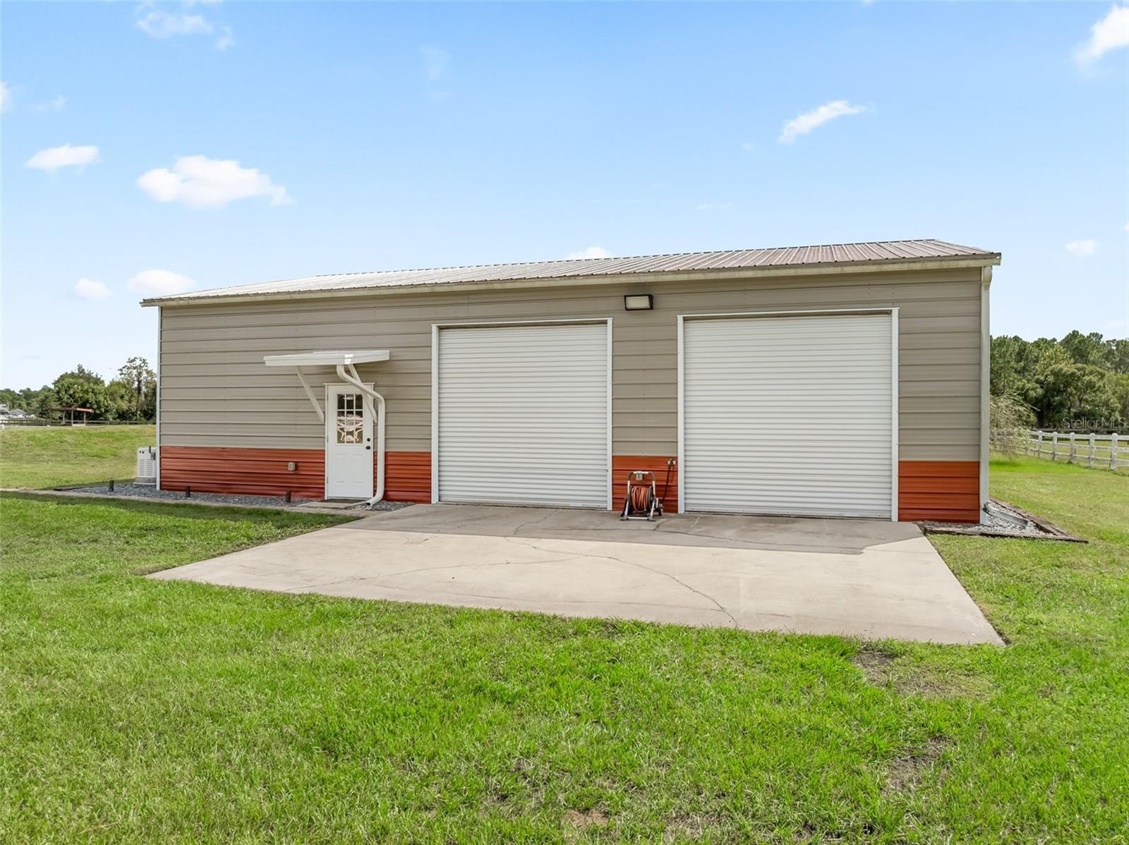 Image 51 of 94 For 620 Willow Pond Lane