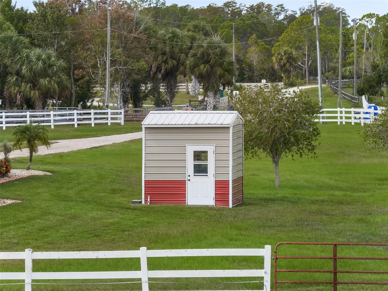 Image 73 of 94 For 620 Willow Pond Lane